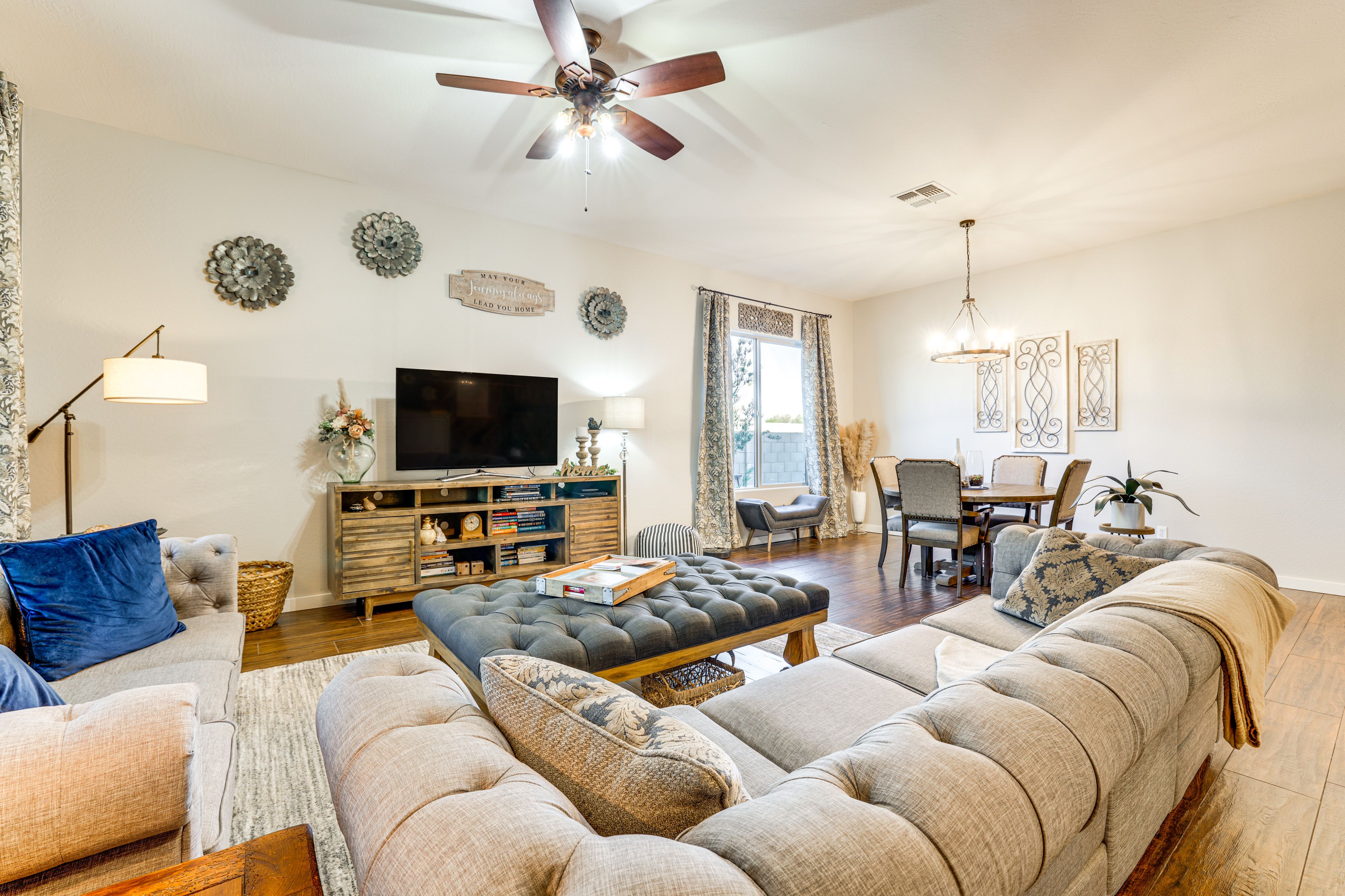 Living Room | Smart TV | Central A/C & Heating