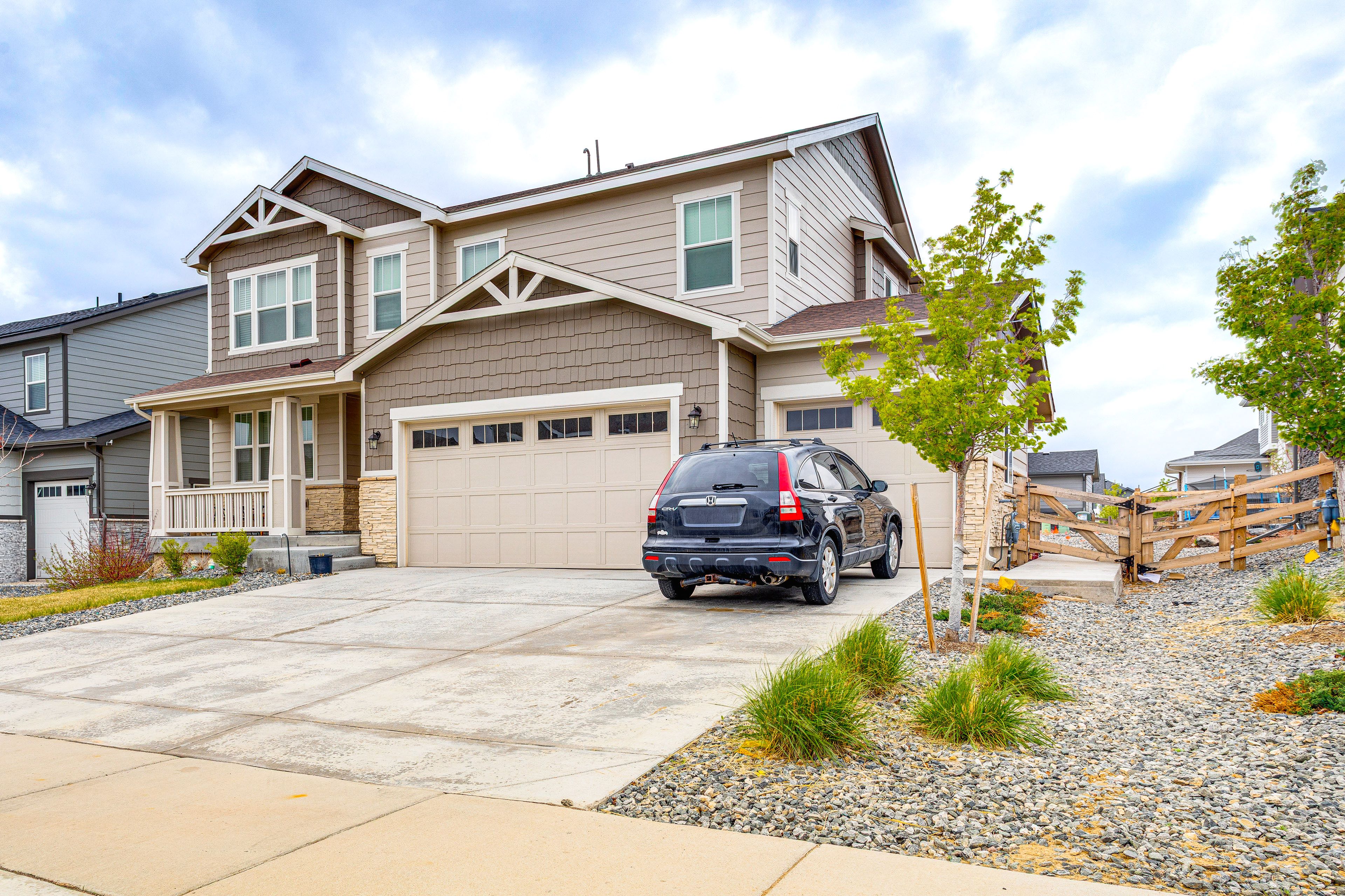 Parking | Shared Driveway (1 Vehicle) | Street Parking (1 Vehicle)