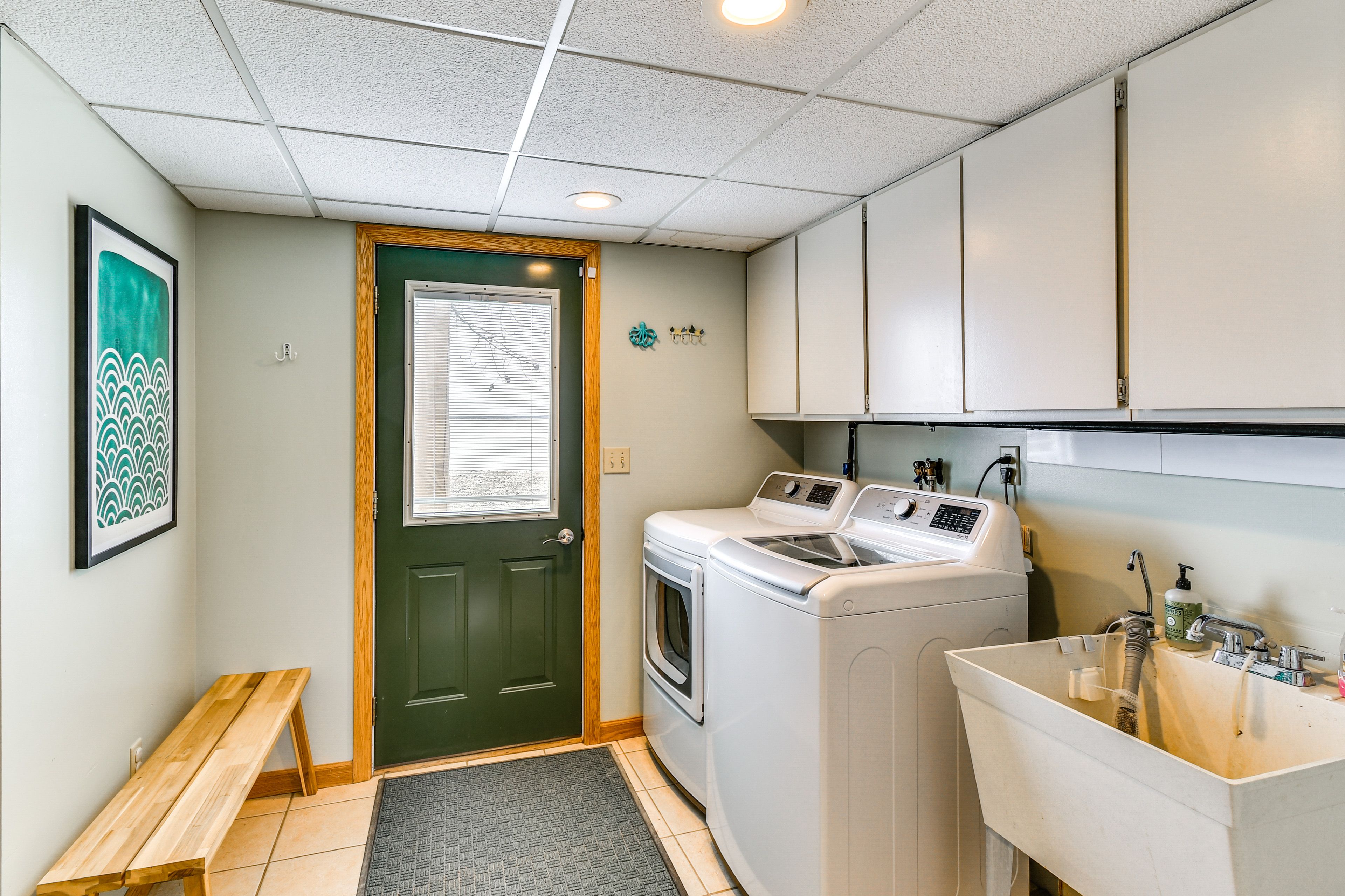 Laundry | Main Floor