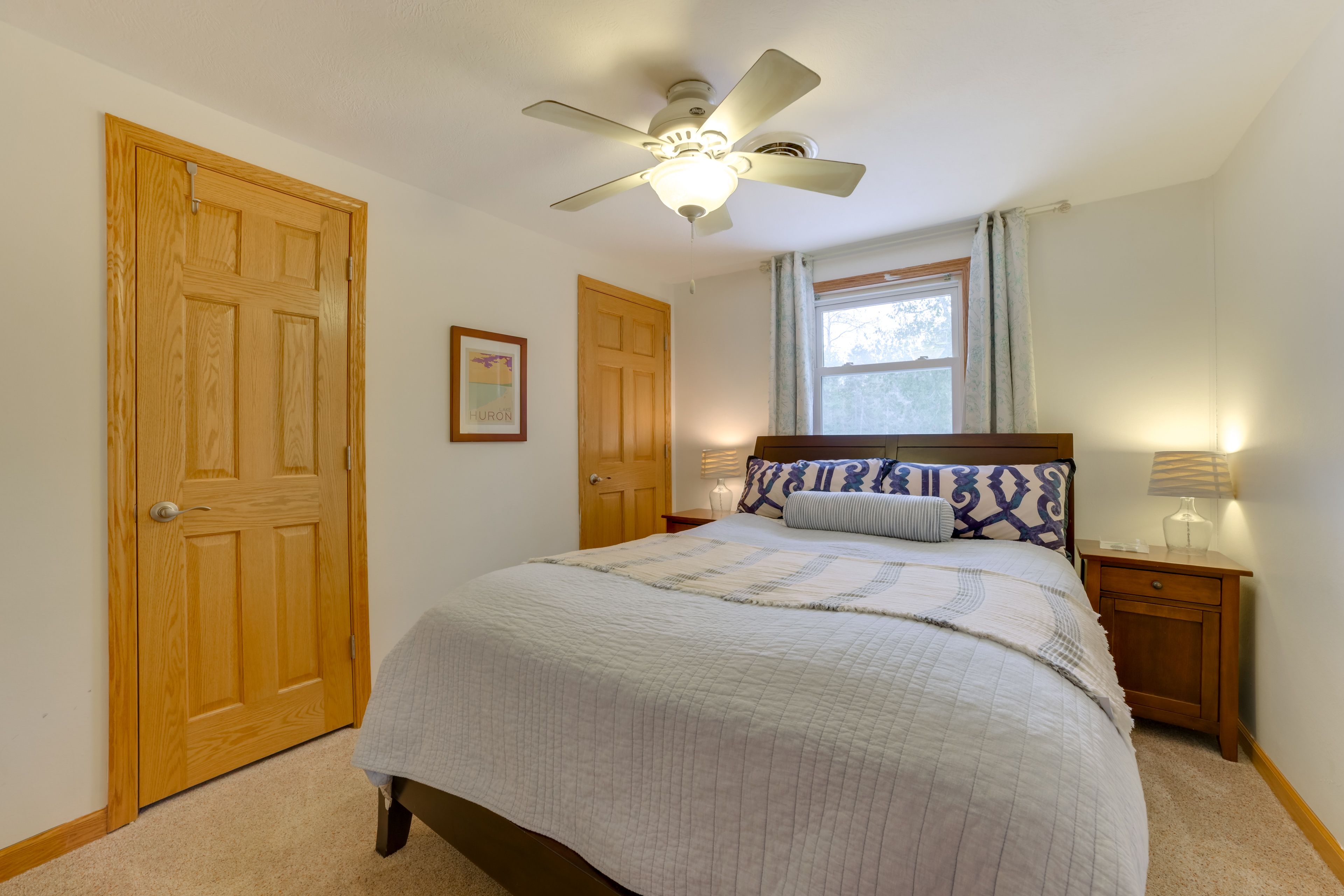 Bedroom 2 | Queen Bed | Main Floor