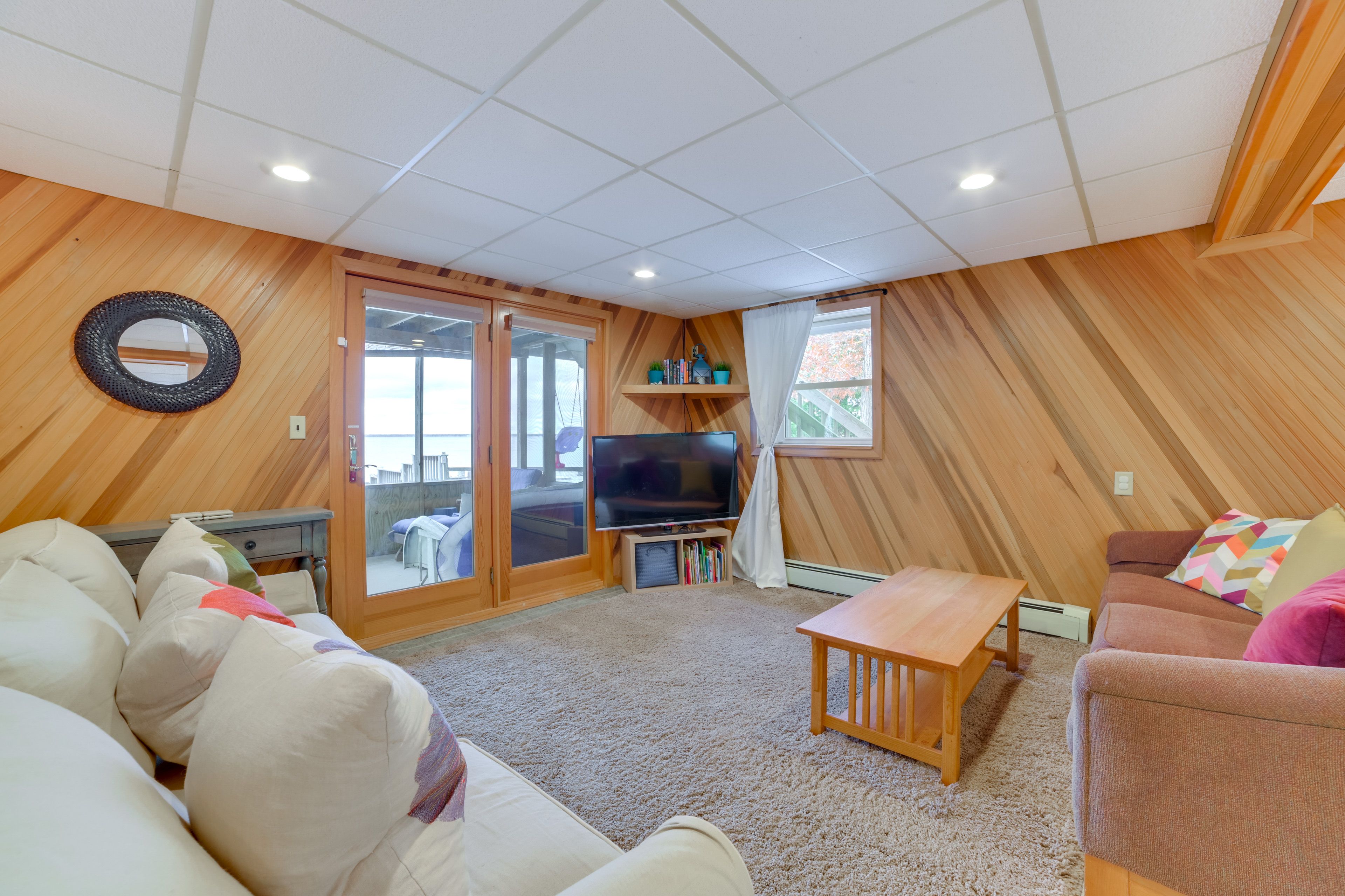 Lower Living Area | Queen Sleeper Sofa | 2 Twin Beds