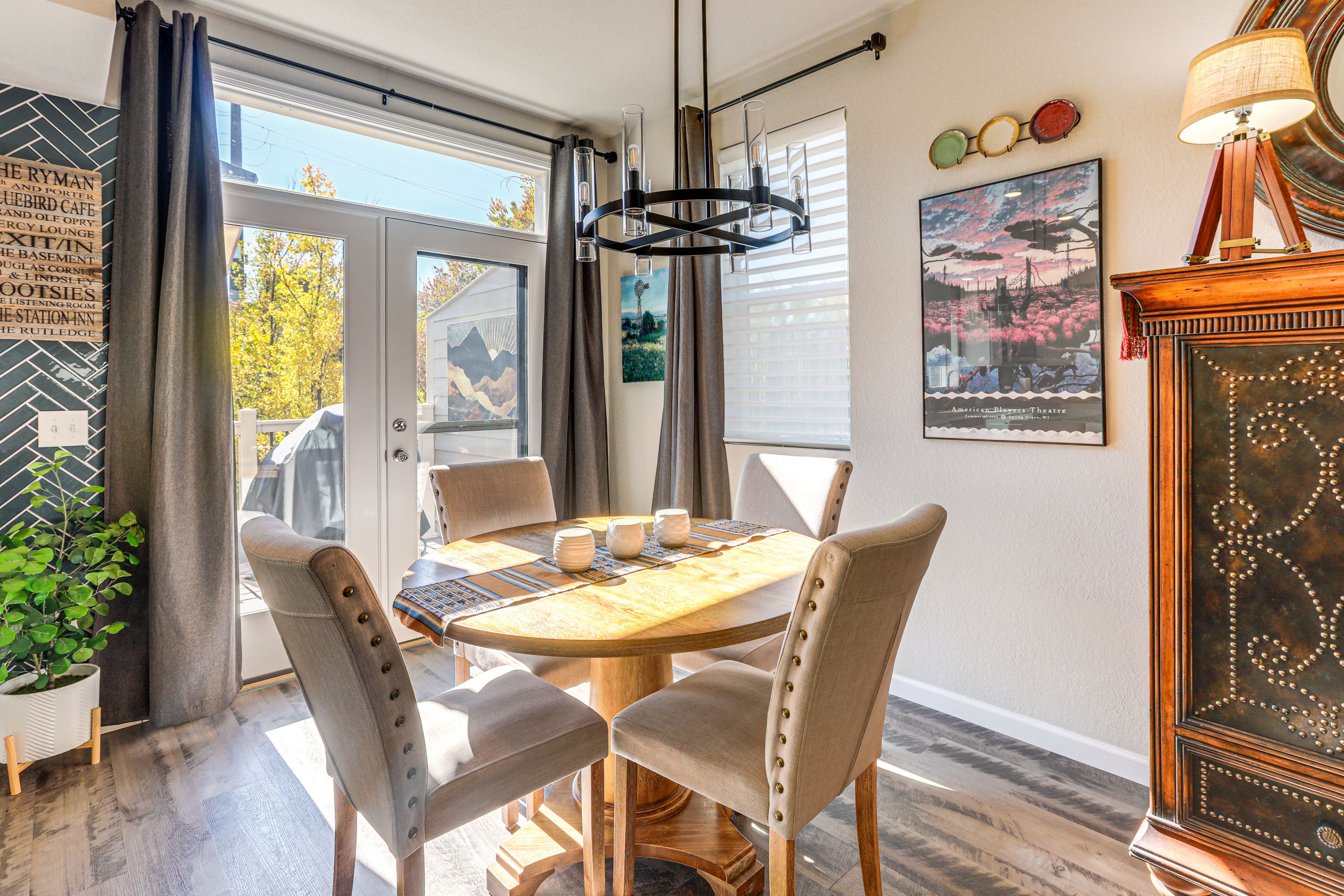 Dining Room | 1st Floor