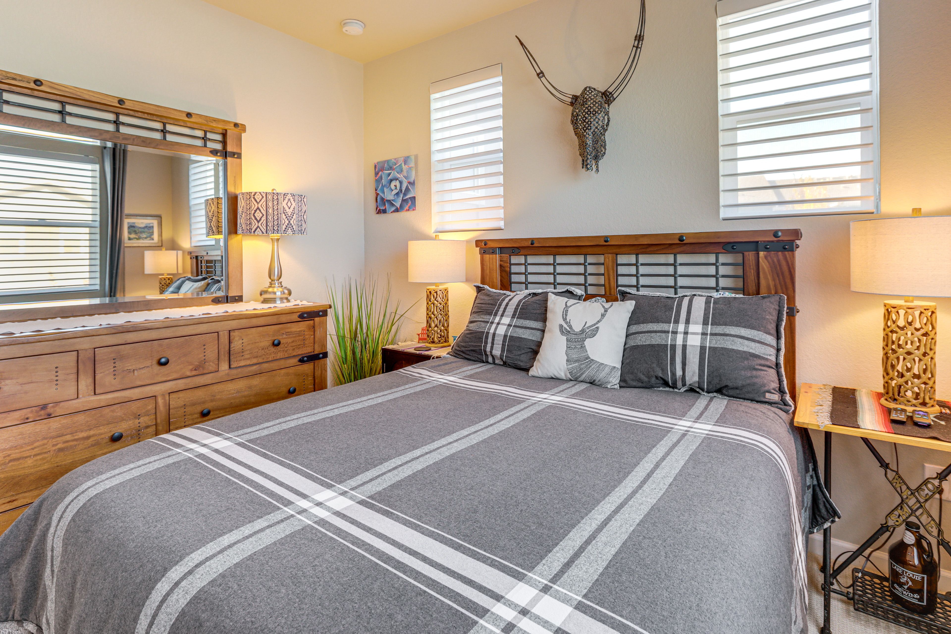 Bedroom 3 | Queen Bed | 2nd Floor