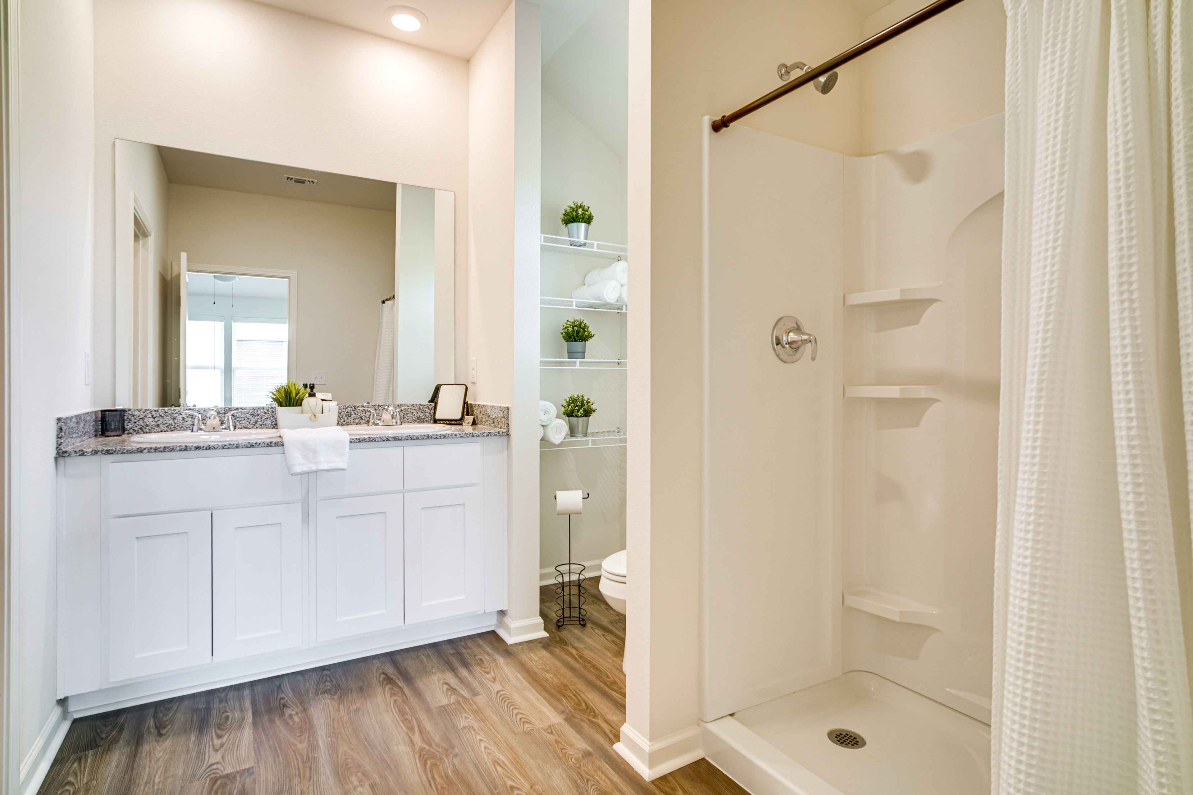 Bathroom | Towels Provided