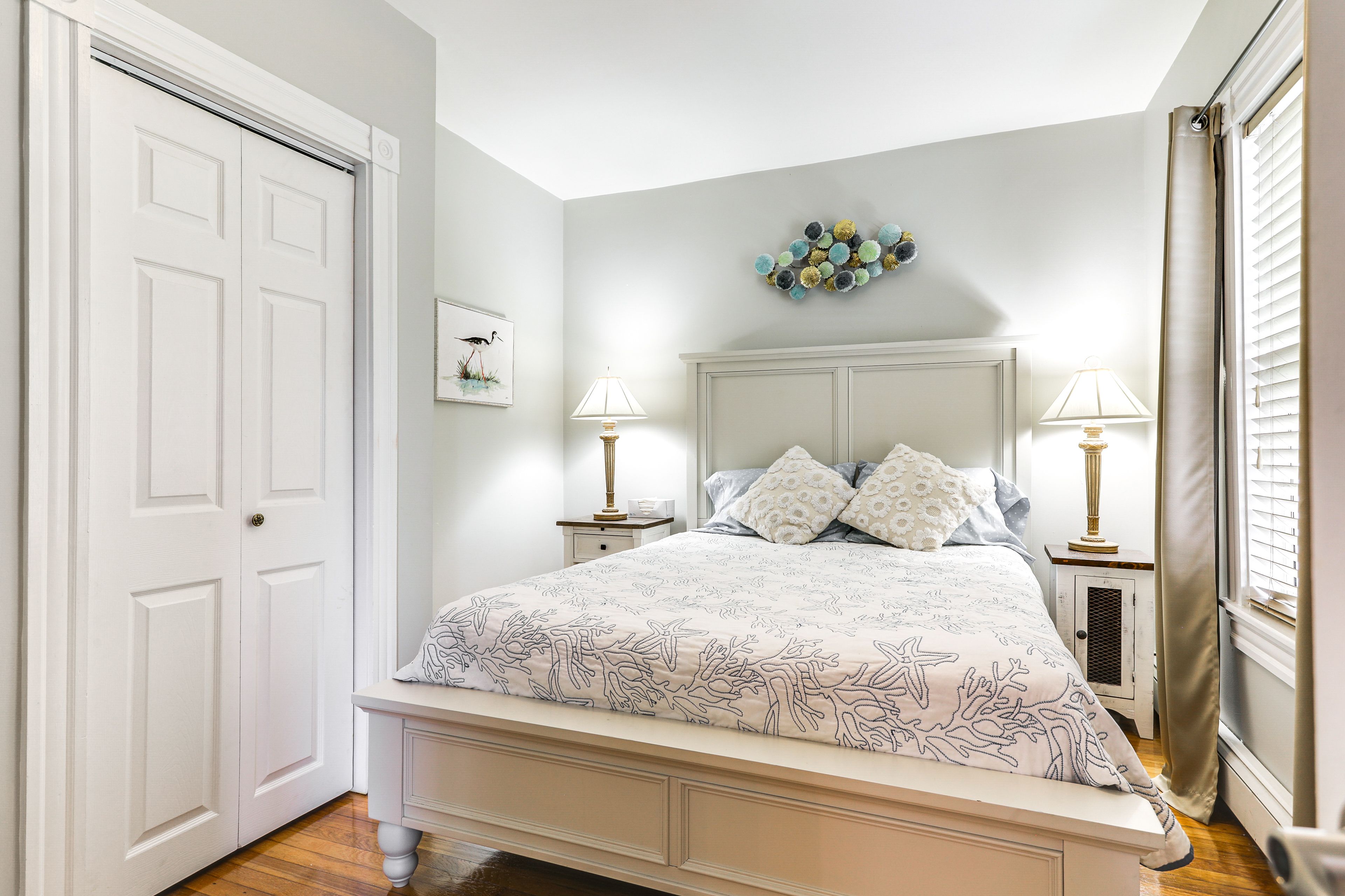 Bedroom 1 | Queen Bed | Linens Provided | Main Floor