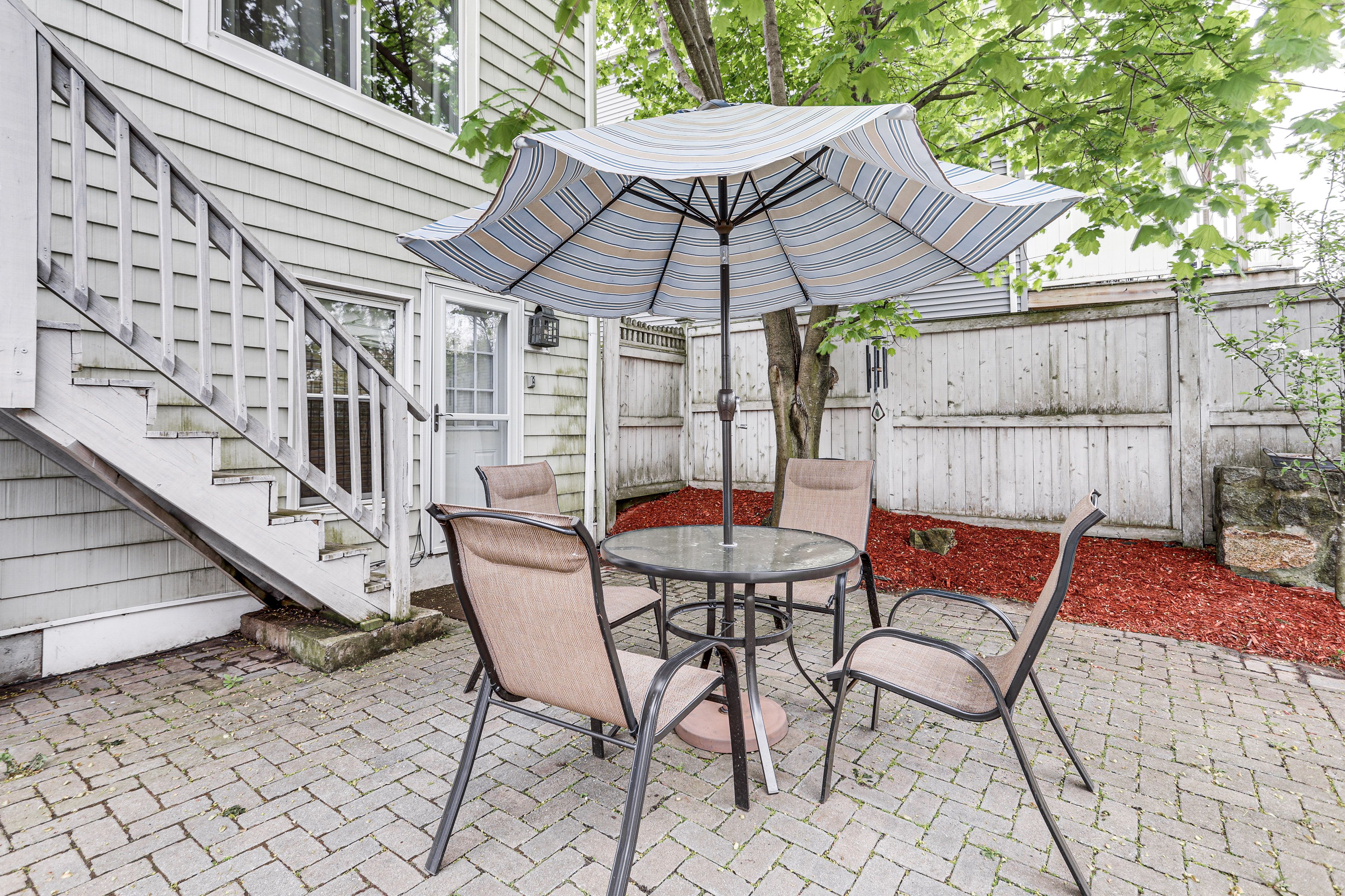 Patio | Fenced Yard