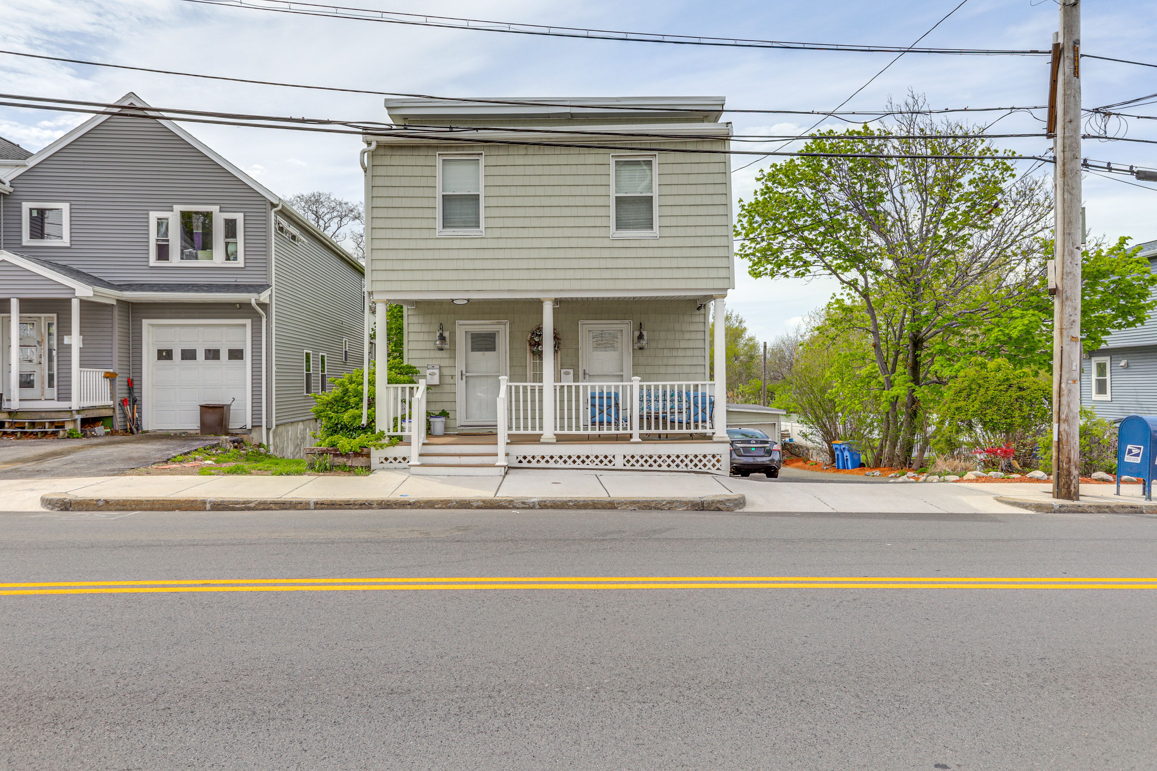 Exterior | Driveway (1 Vehicle)