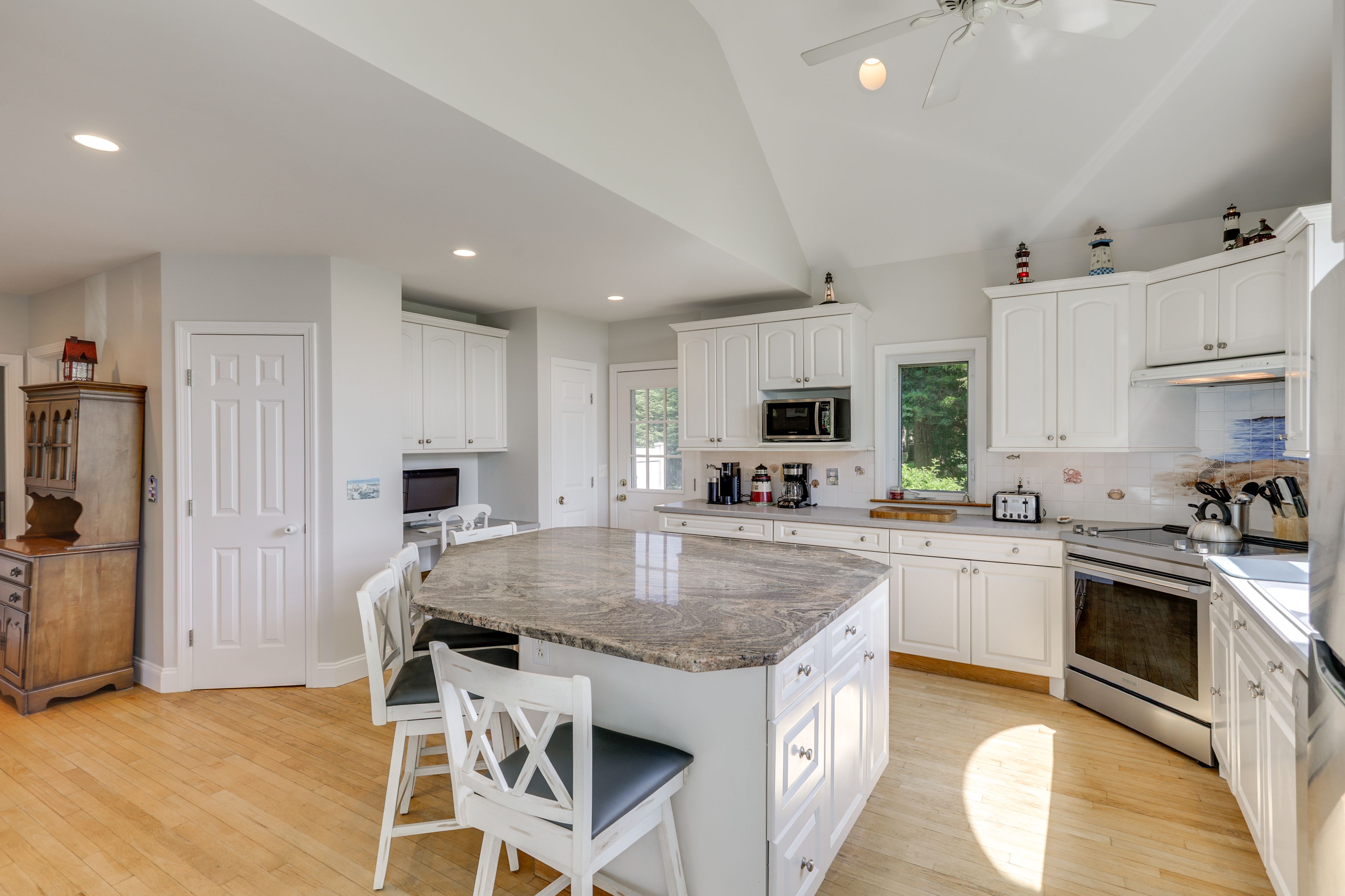 Kitchen | 1st Floor | Dishwasher | Keurig & Drip Coffee Makers | Desk Workspace