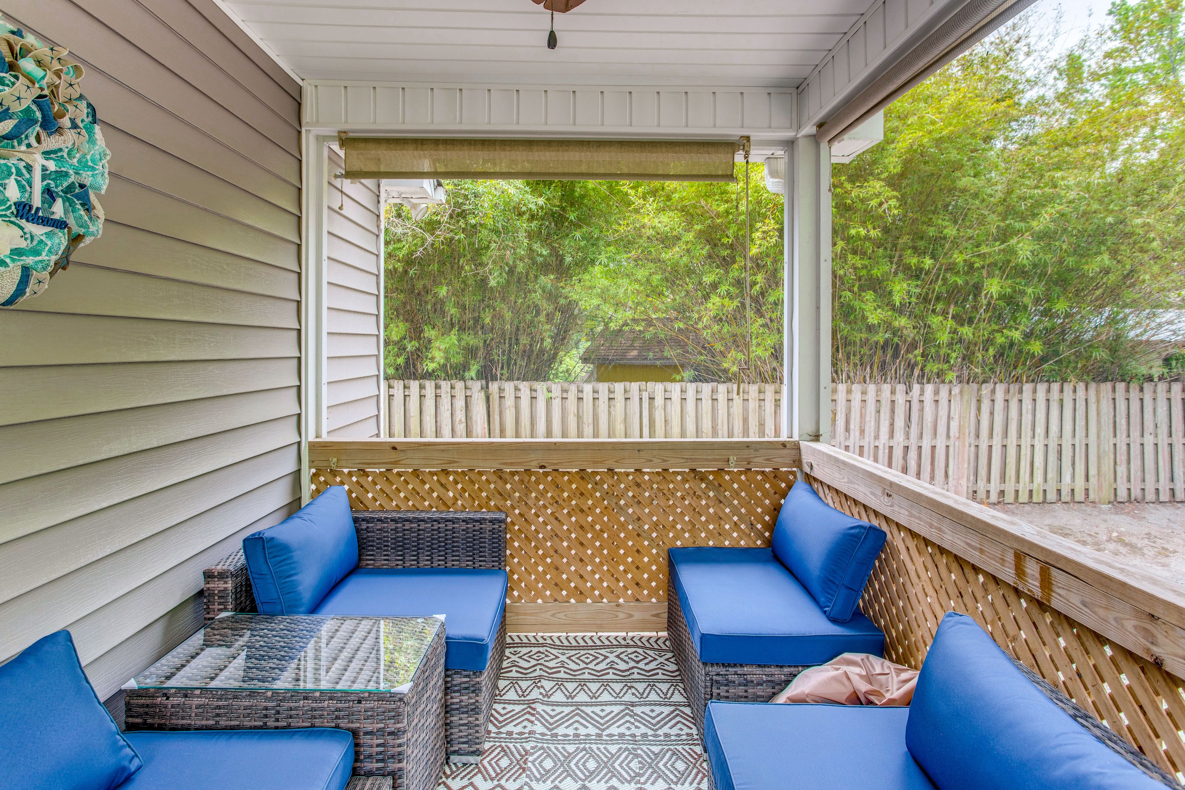 Screened Porch | Single-Story Cottage | Near Golf Courses