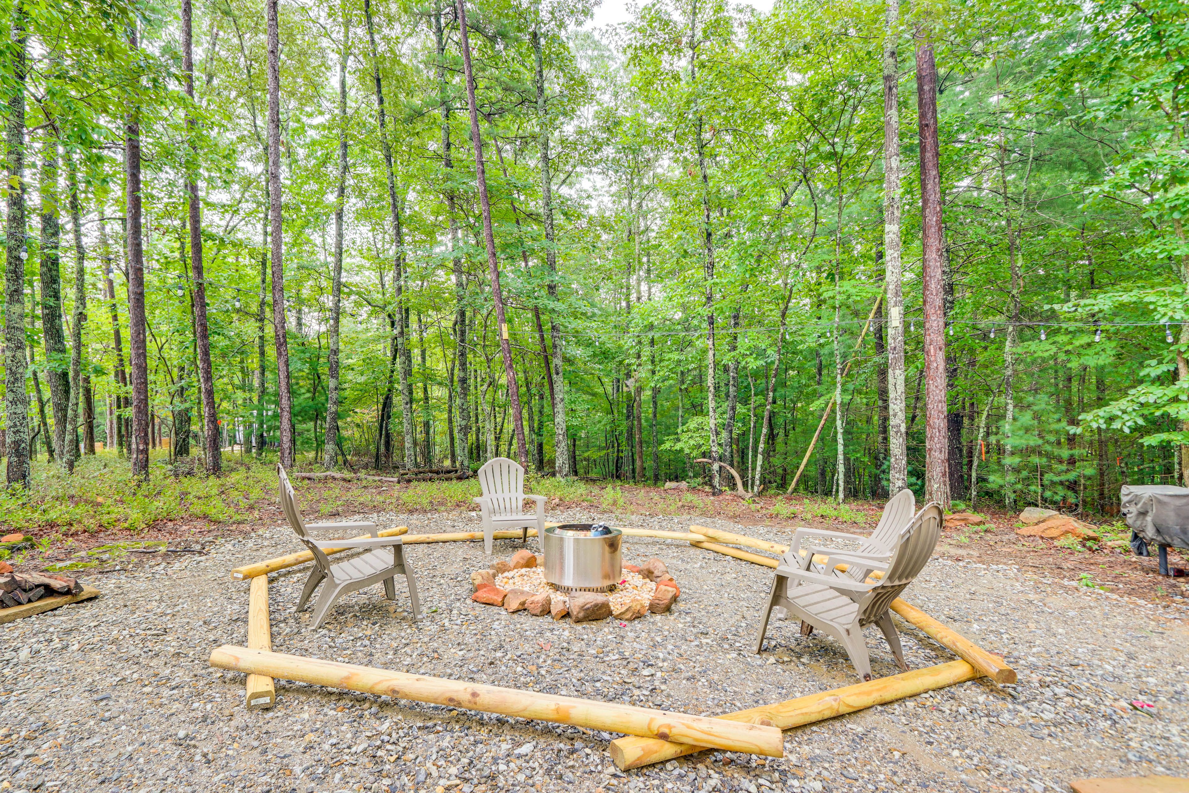 Private Yard | Fire Pit Area