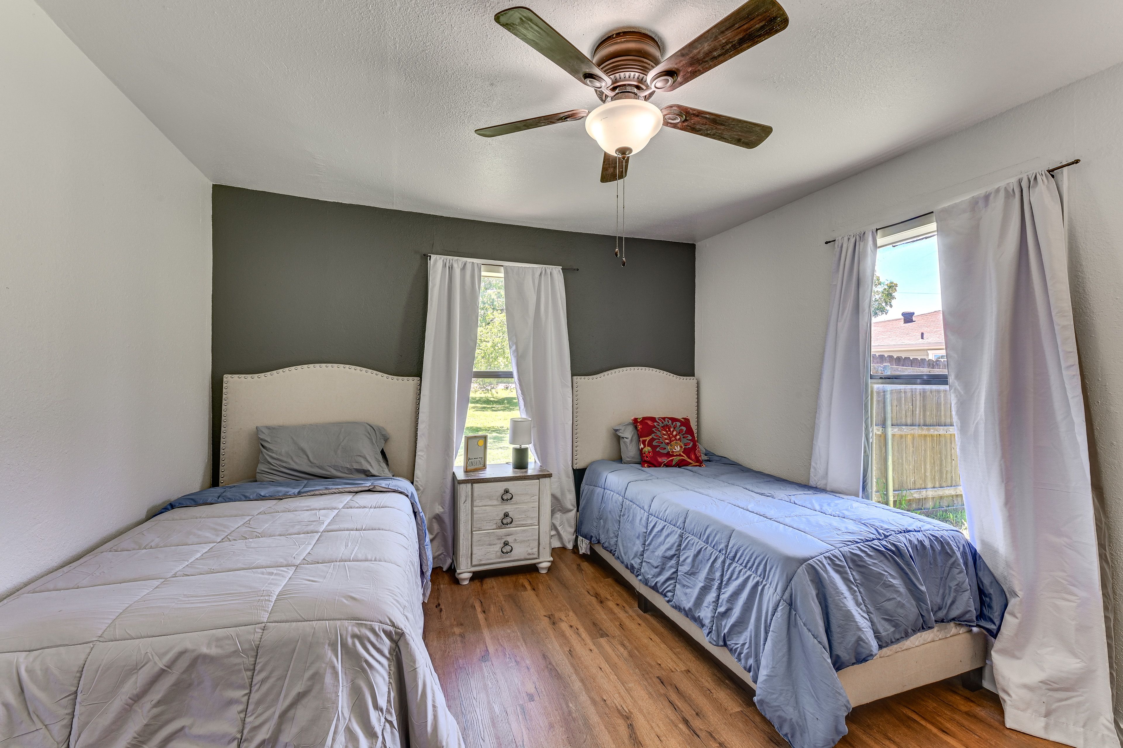 Bedroom 3 | 2 Twin Beds