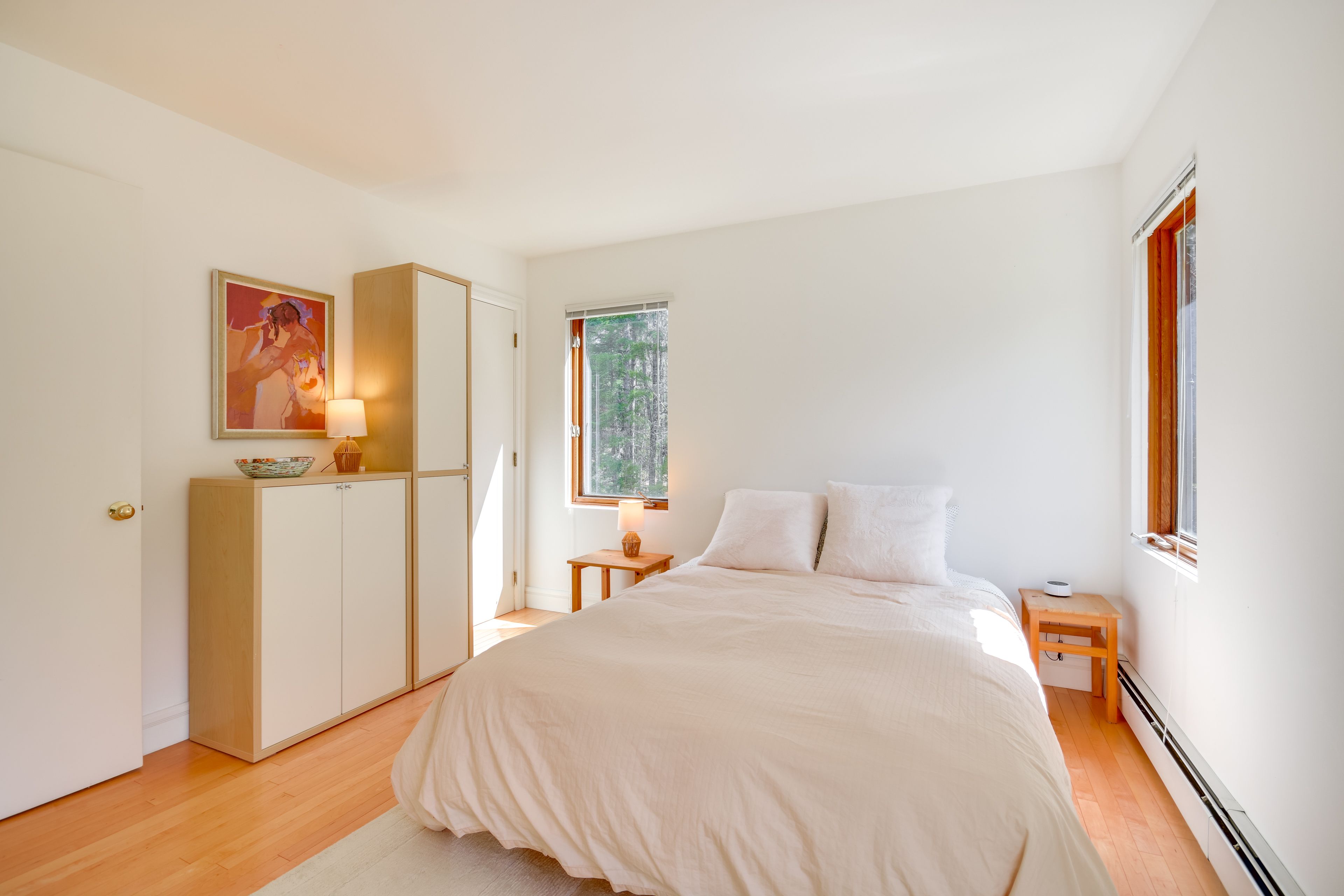 Bedroom 1 | Main Level | Queen Bed | Linens Provided