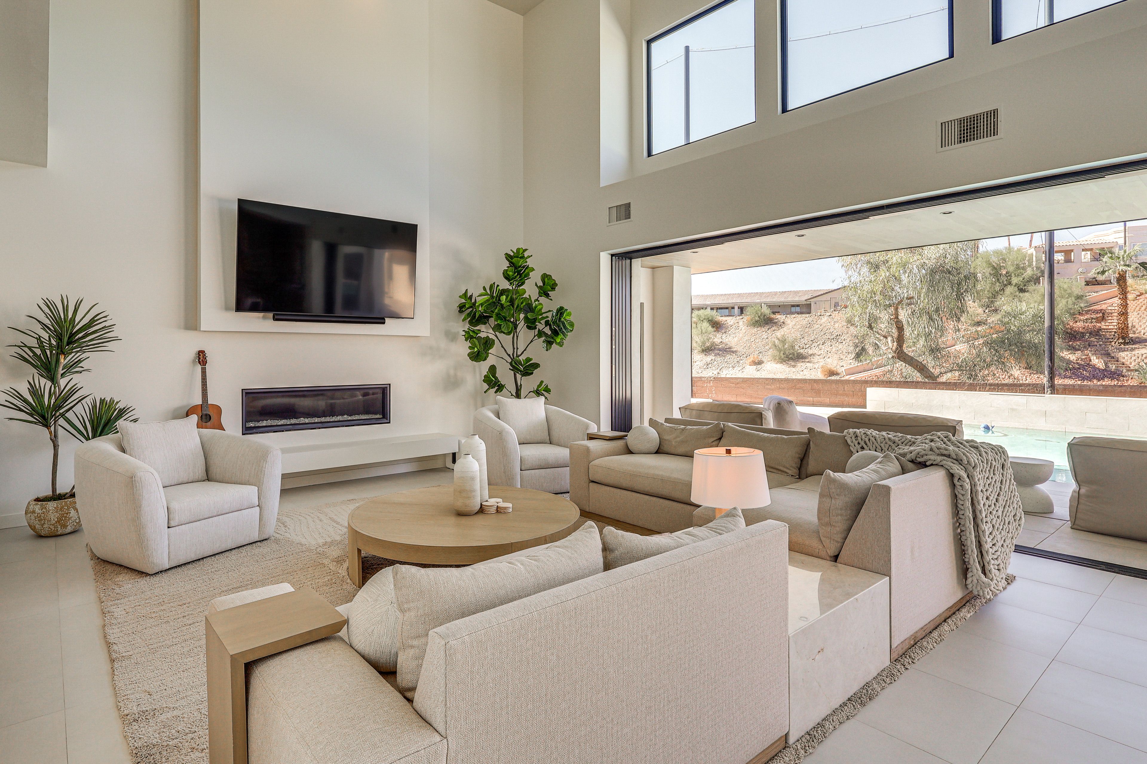 Great Room | Smart TV | Free WiFi