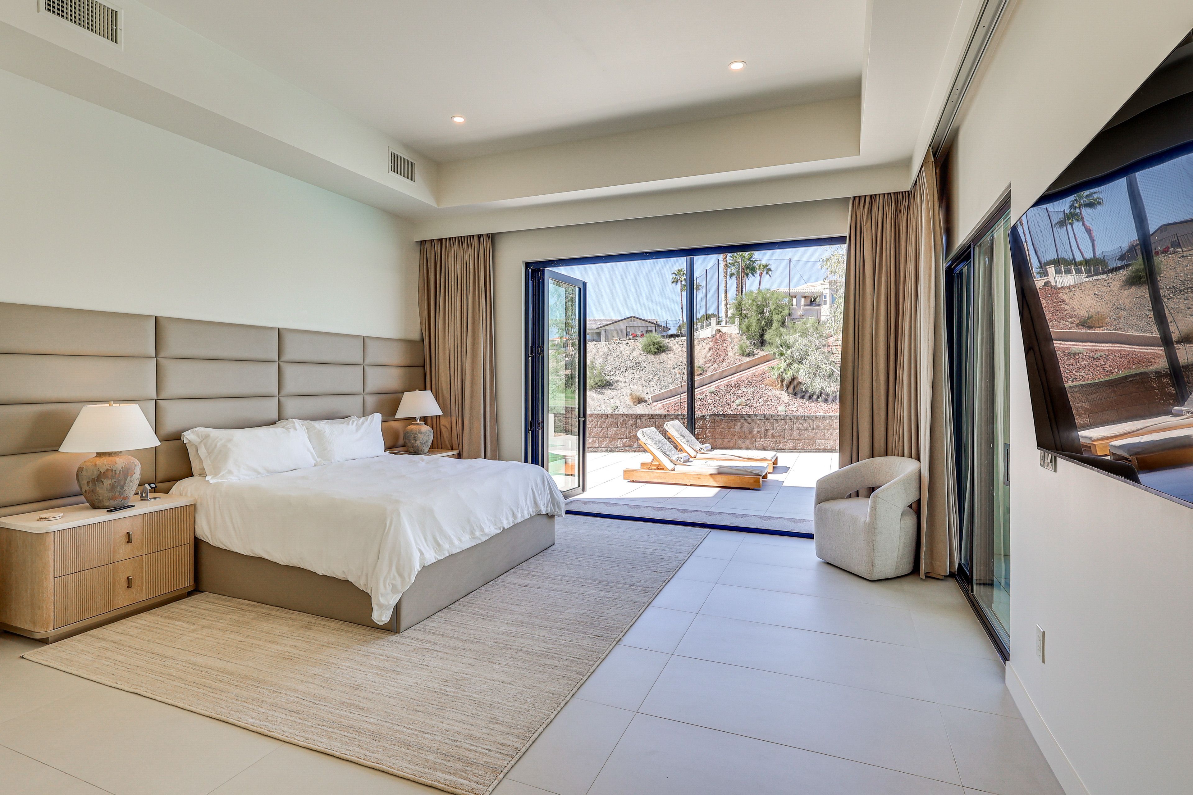 Bedroom 1 | King Bed | En-Suite Bathroom
