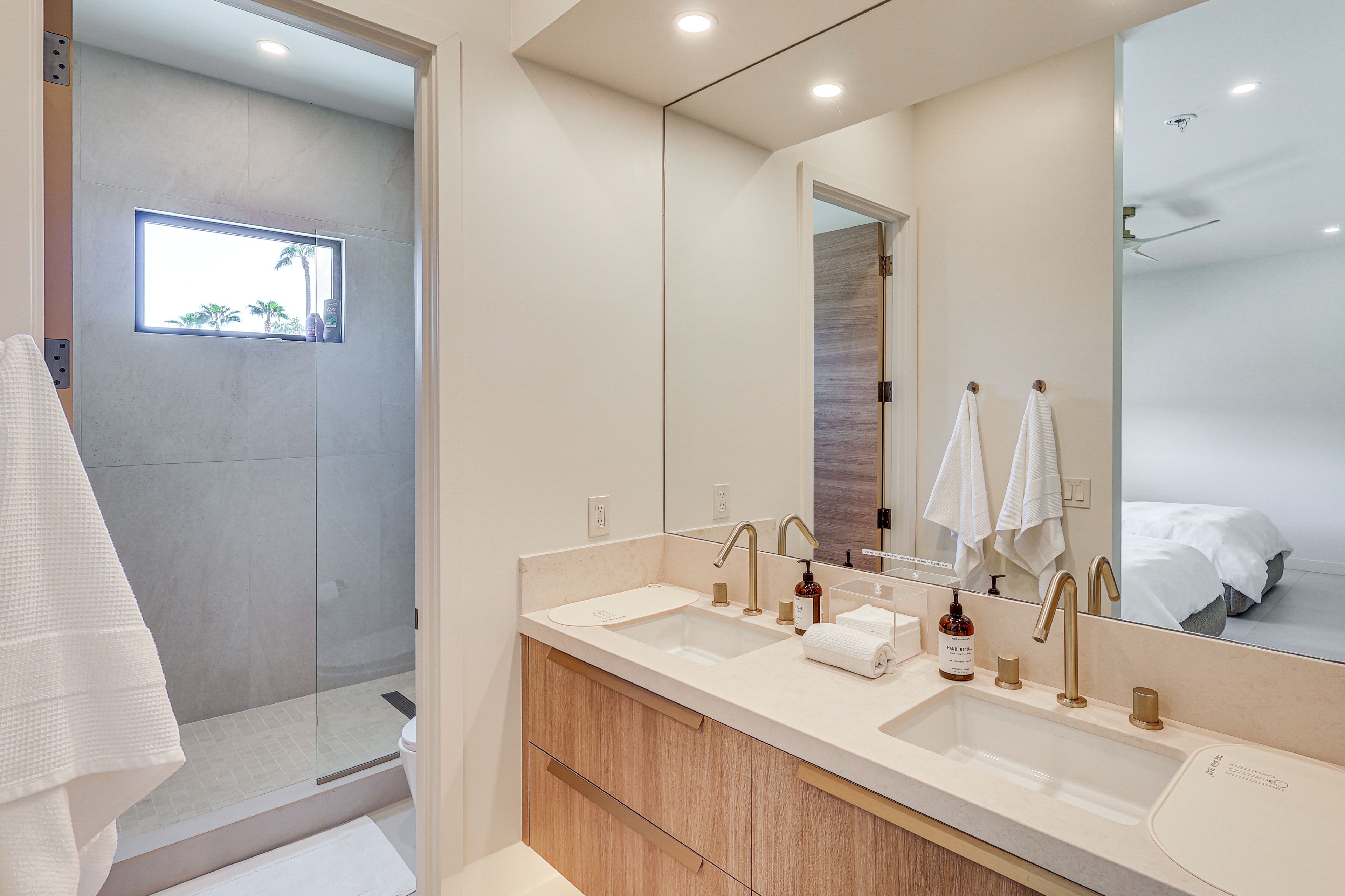 En-Suite Bathroom