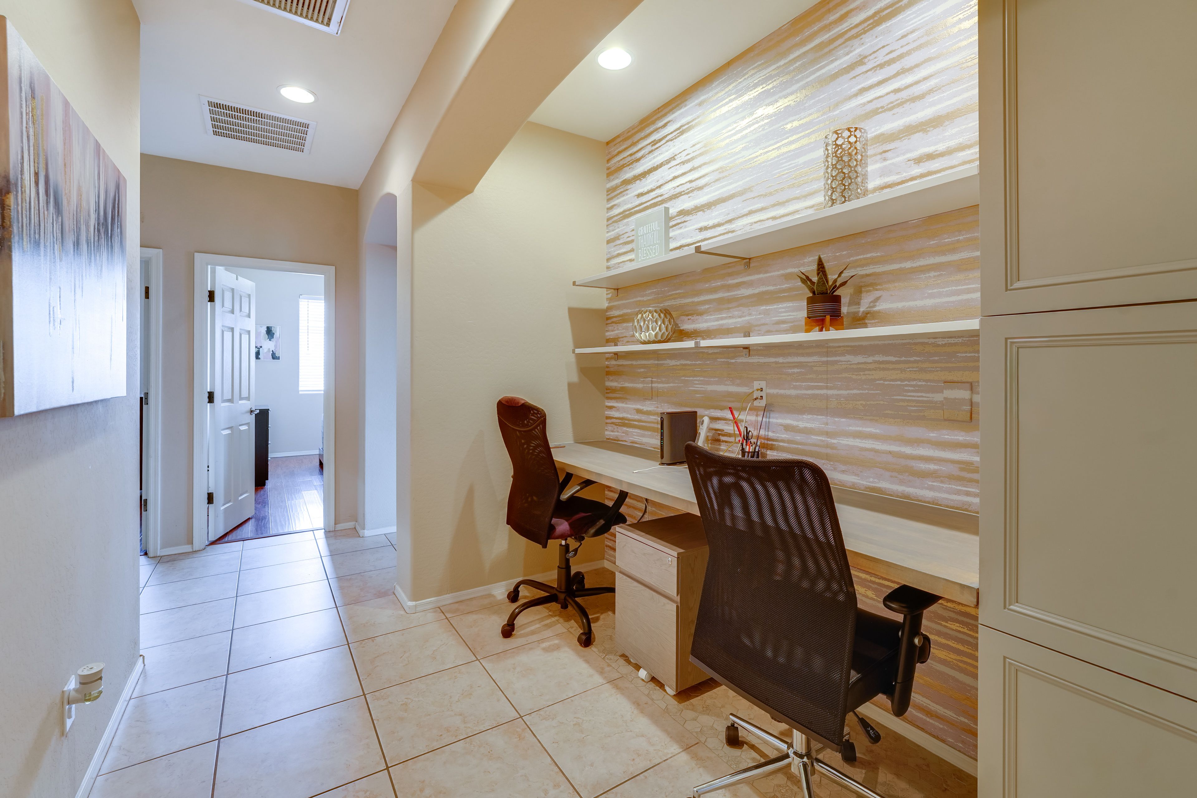 Workspace | Free WiFi