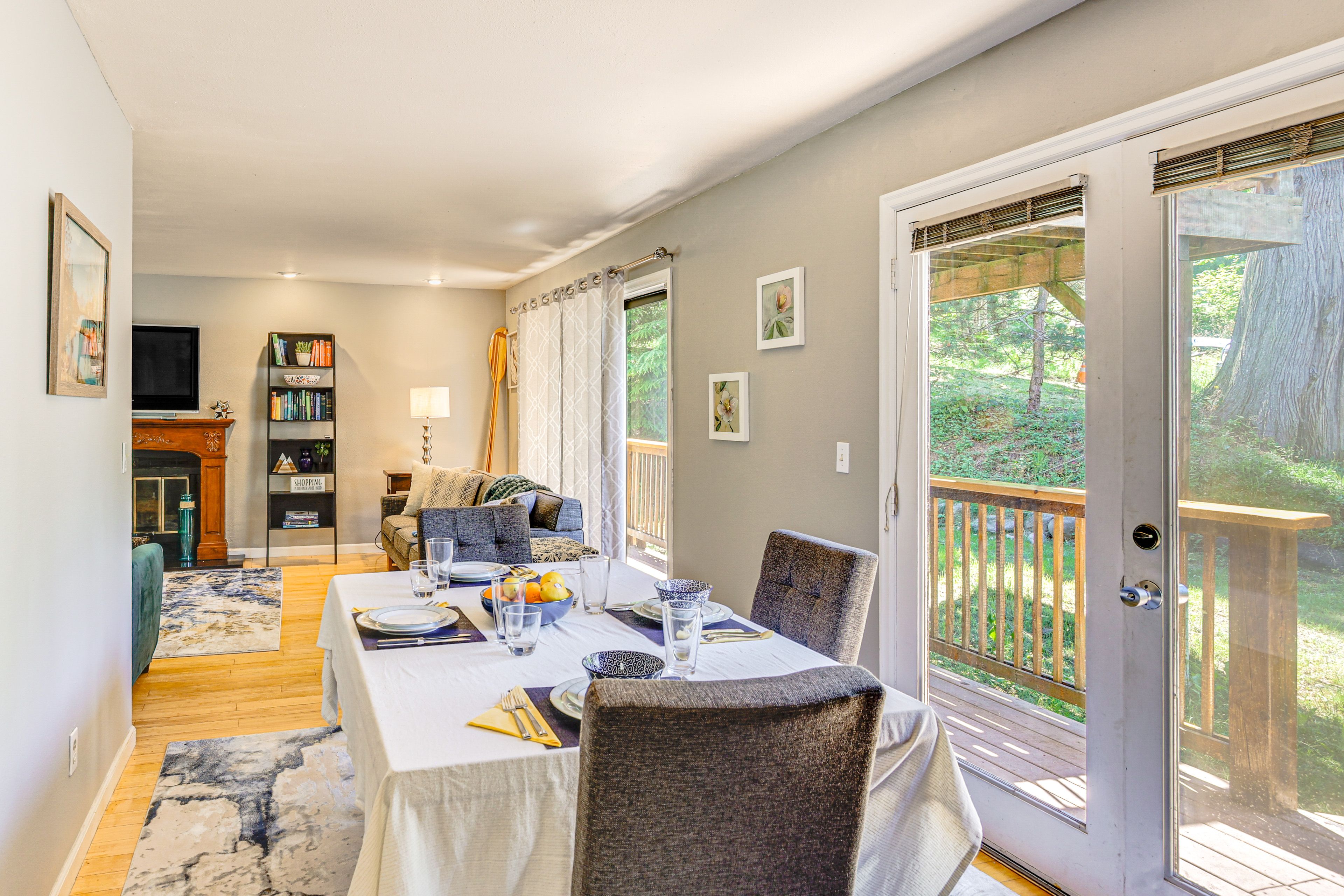 Dining Area | 1st Floor | Dishware/Flatware
