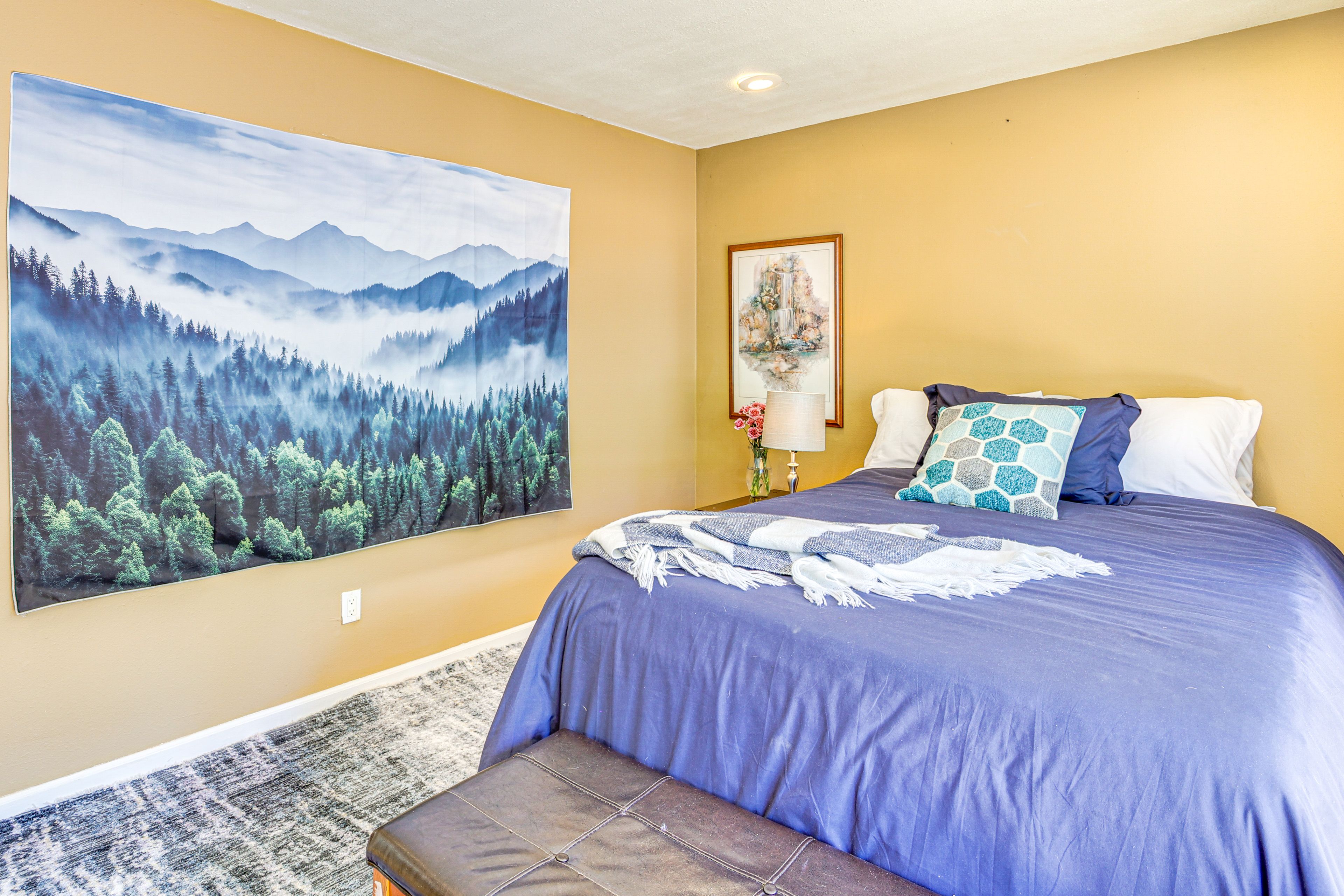 Bedroom 3 | 2nd Floor | Queen Bed