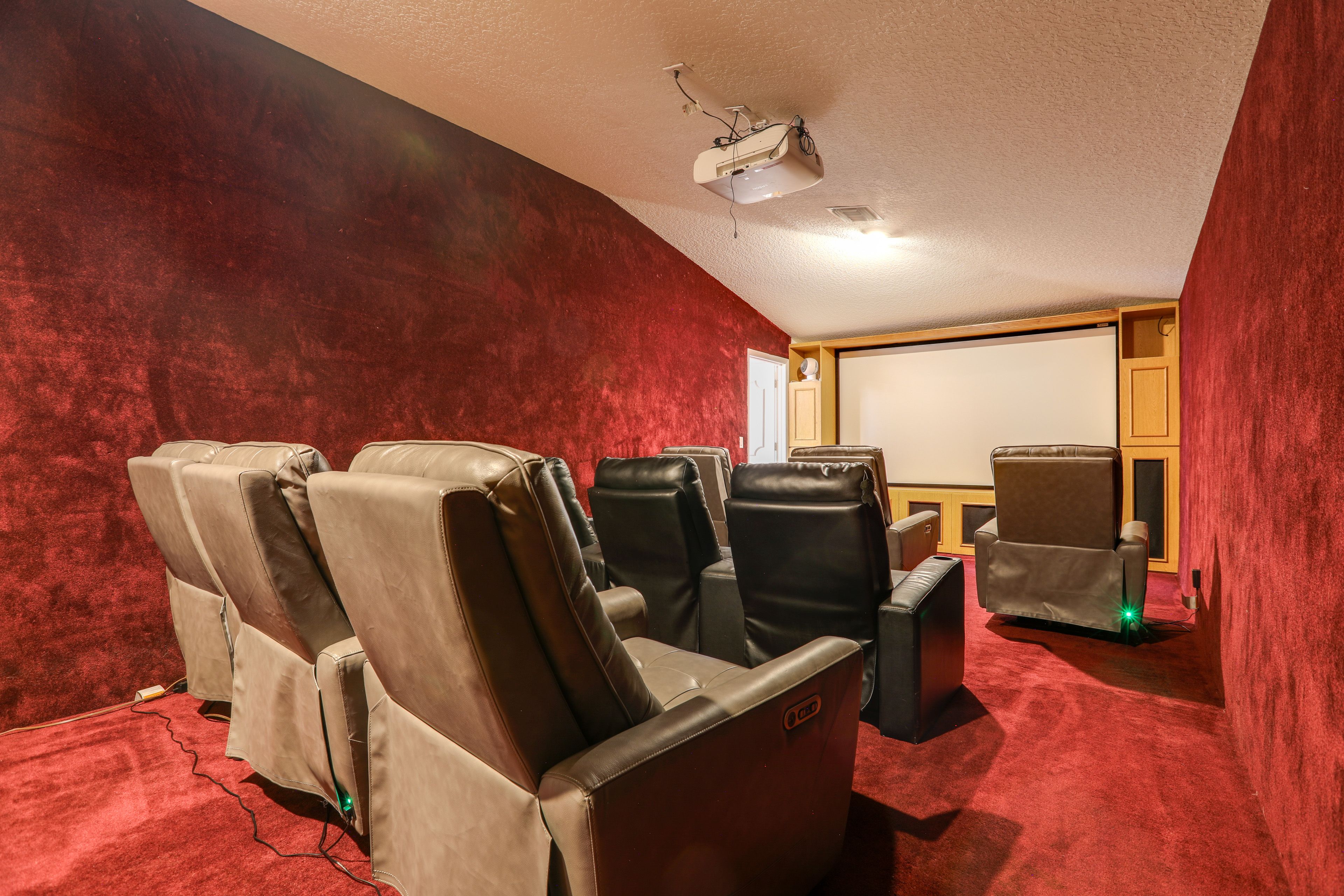 Wellington Vacation Rental | 4BR | 4.5BA | 5,000 Sq Ft | 2 Steps to Enter