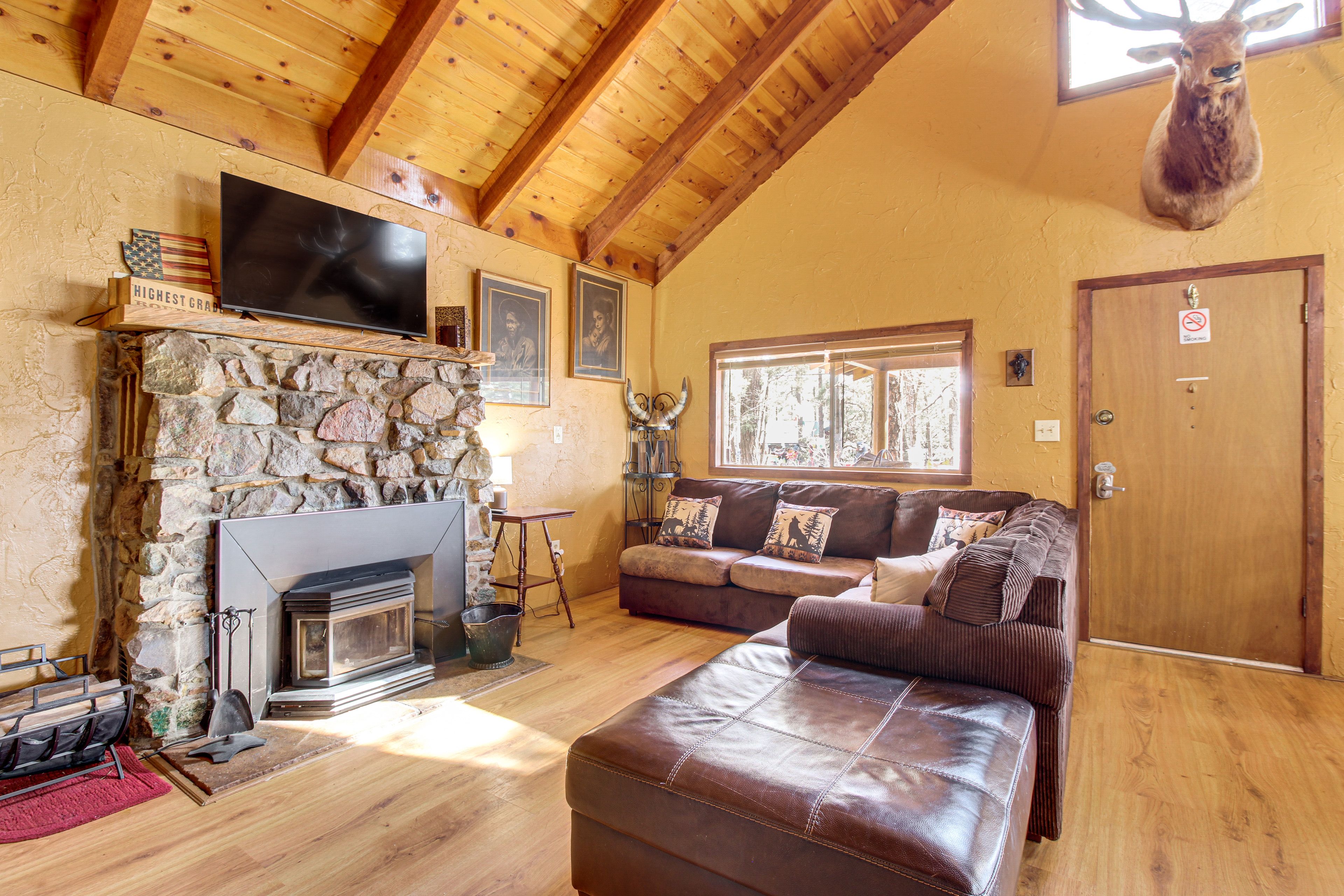 Living Room | 1st Floor | Central A/C & Heat | Fireplace Not Available