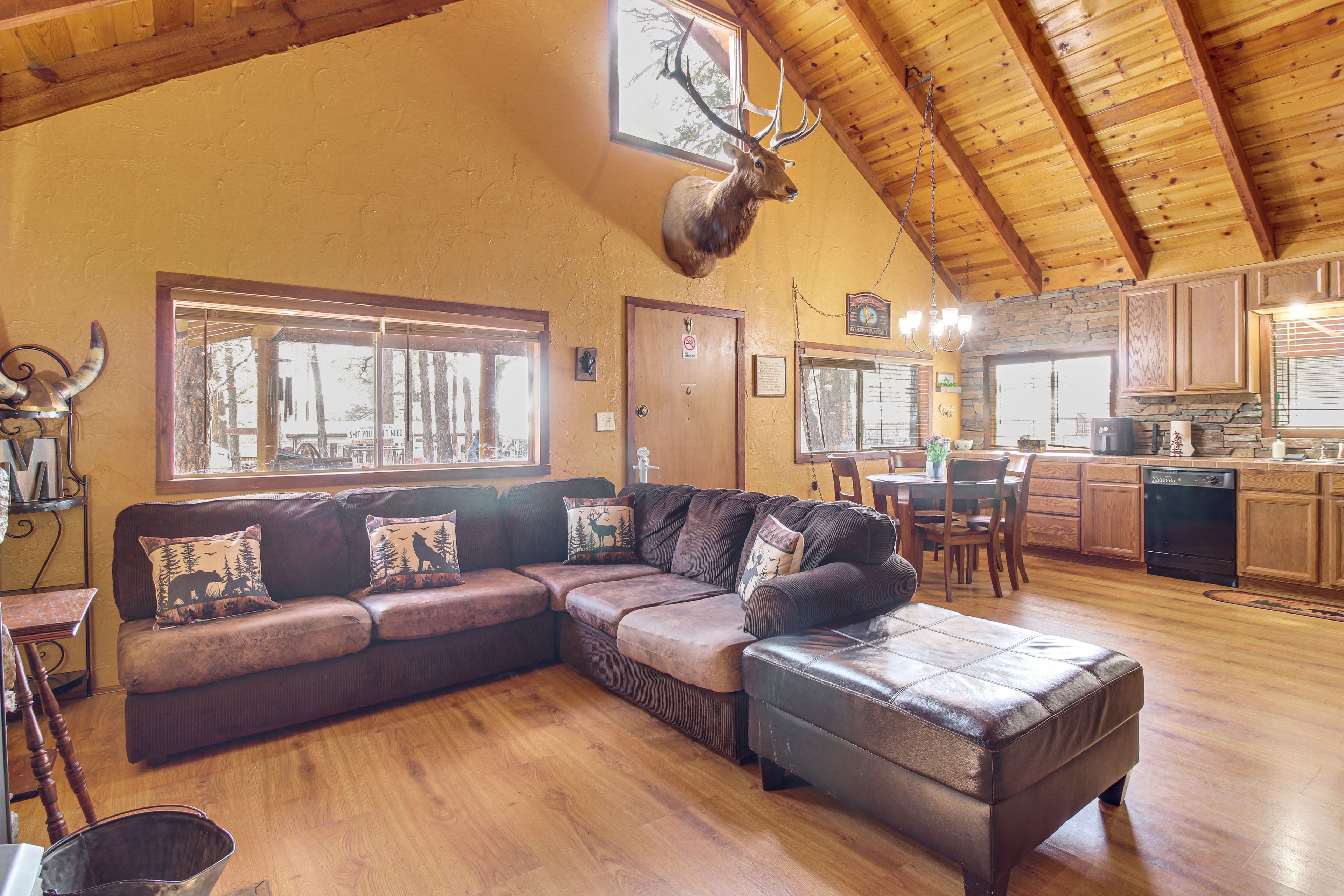 Interior | Open Floor Plan | Free WiFi