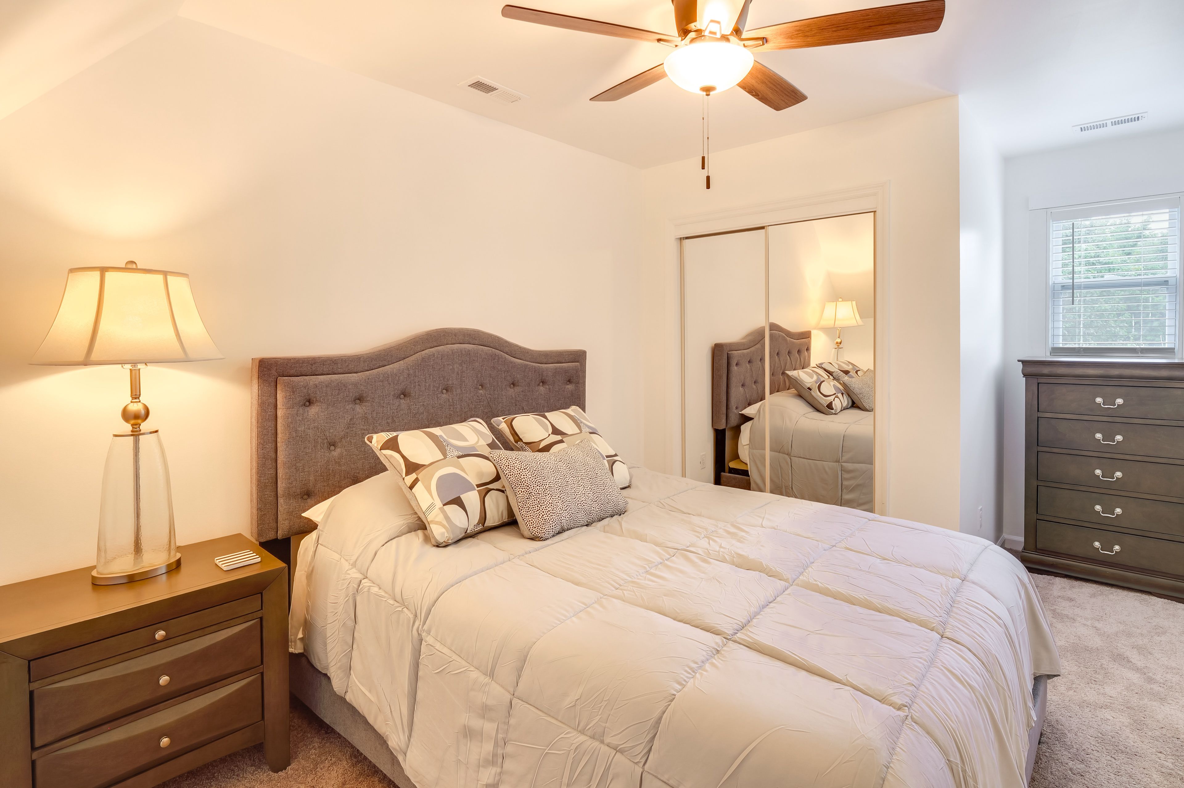 Bedroom 5 | Full Bed | 2nd Floor