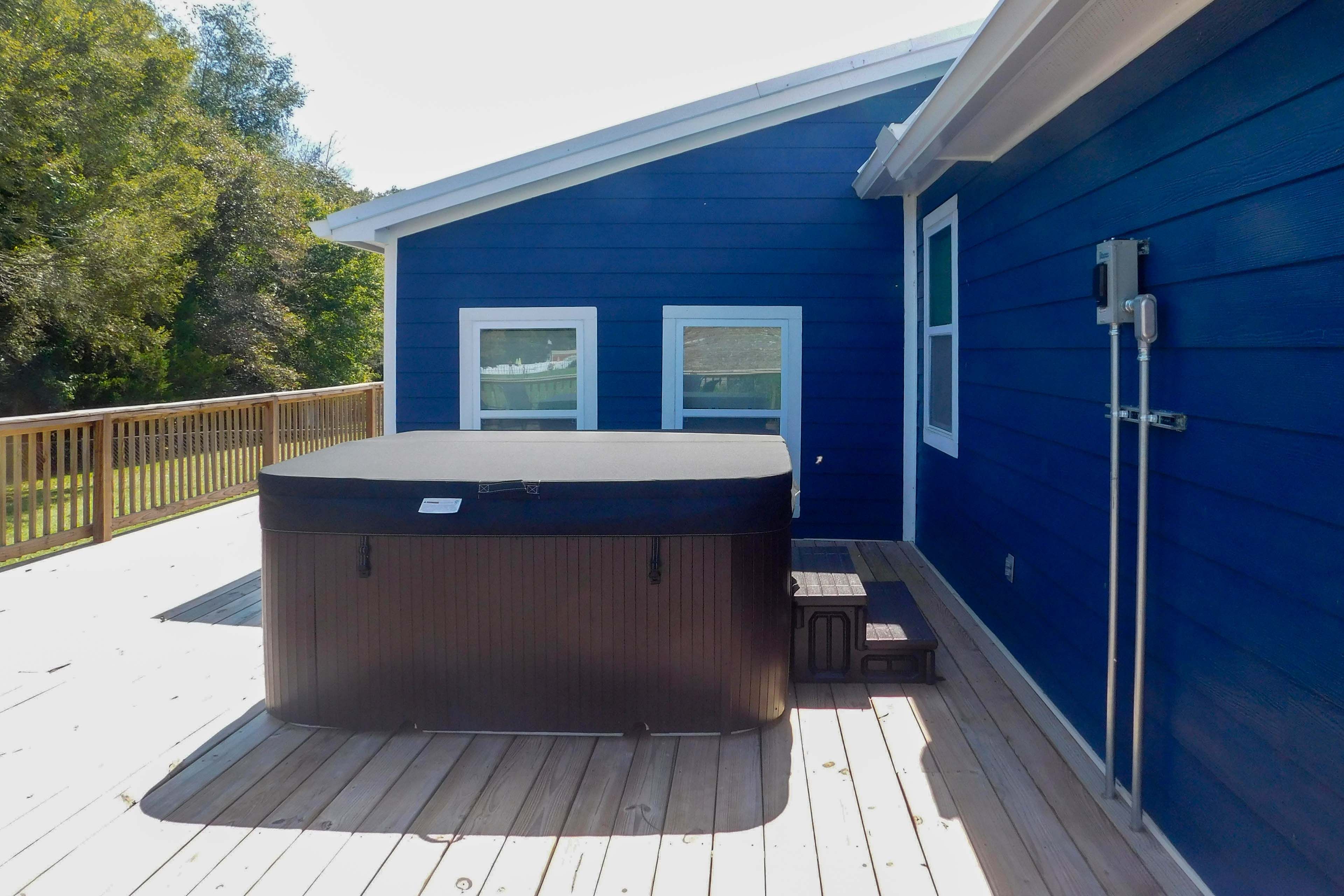 Deck | Private Hot Tub | Gas Fire Pit | Lake View