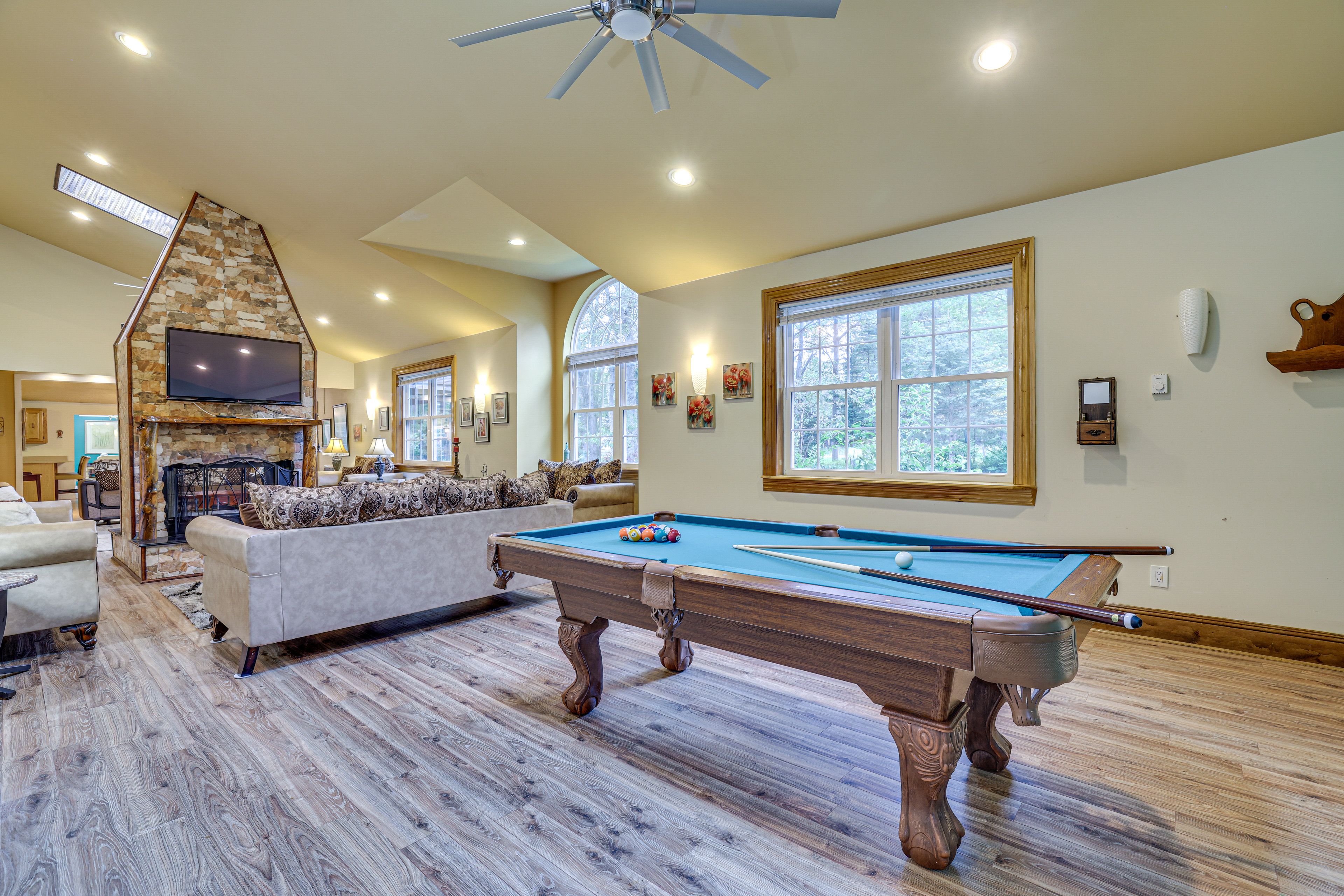 Family Room | Main Level