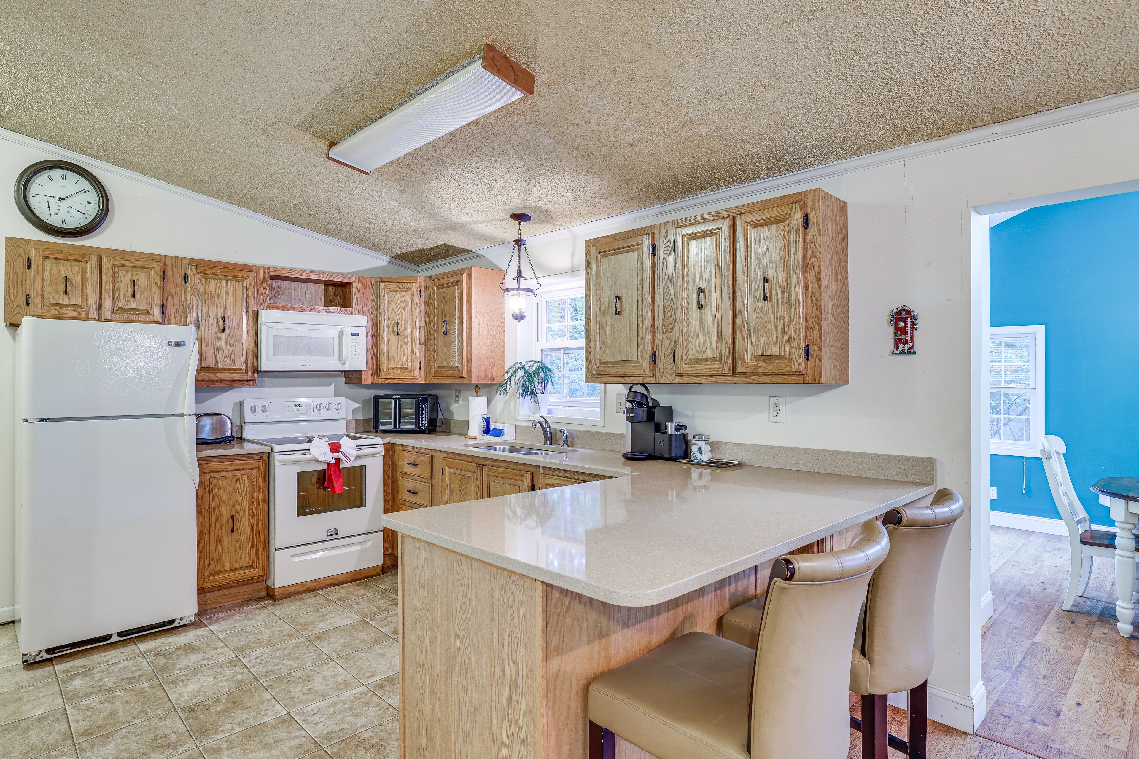 Kitchen | Main Level | Keurig Coffee Maker