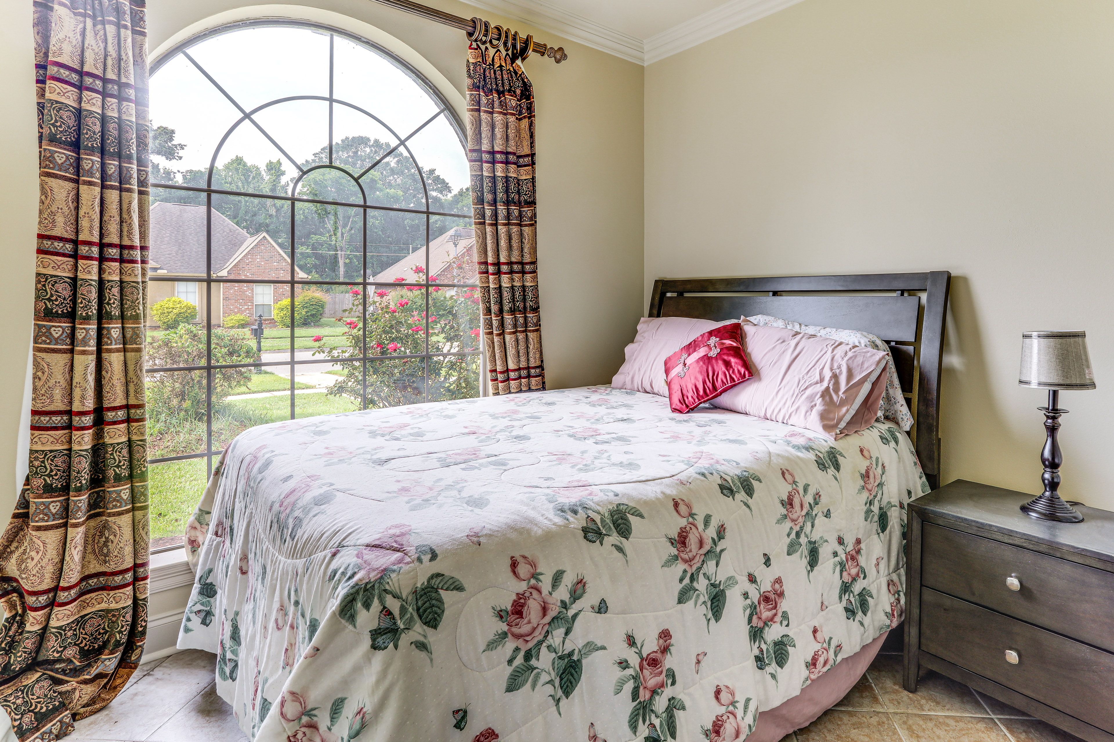 Bedroom 3 | Queen Bed