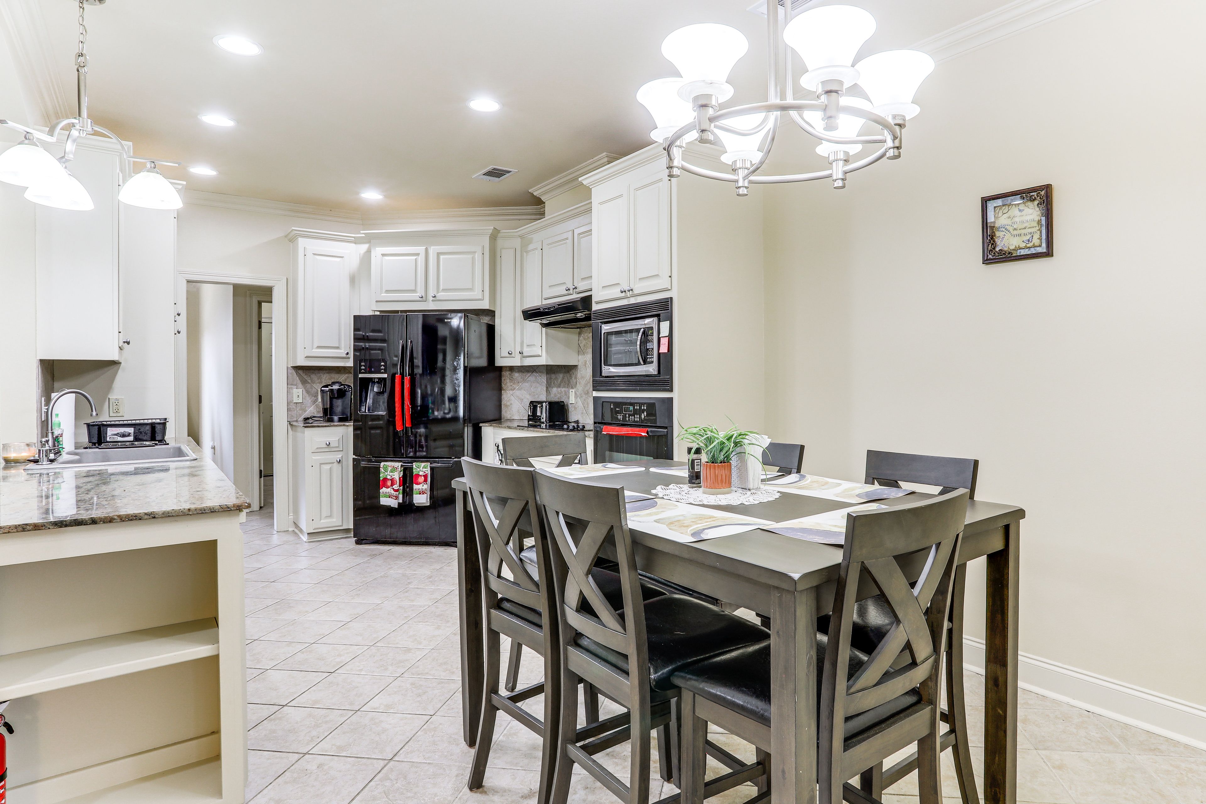 Dining Area | Dishware/Flatware