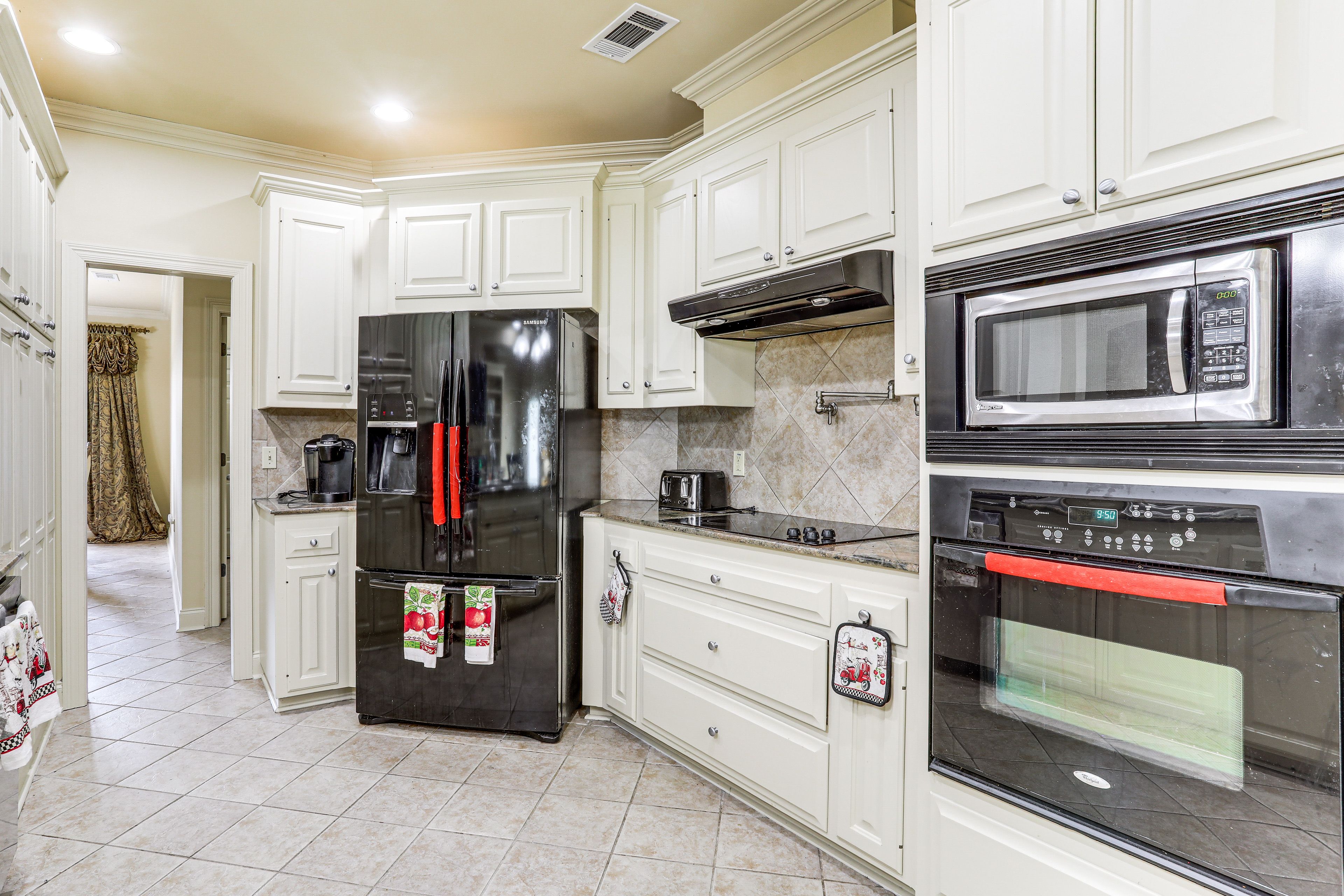 Kitchen | Cooking Basics | Keurig Coffee Maker | Microwave | Toaster