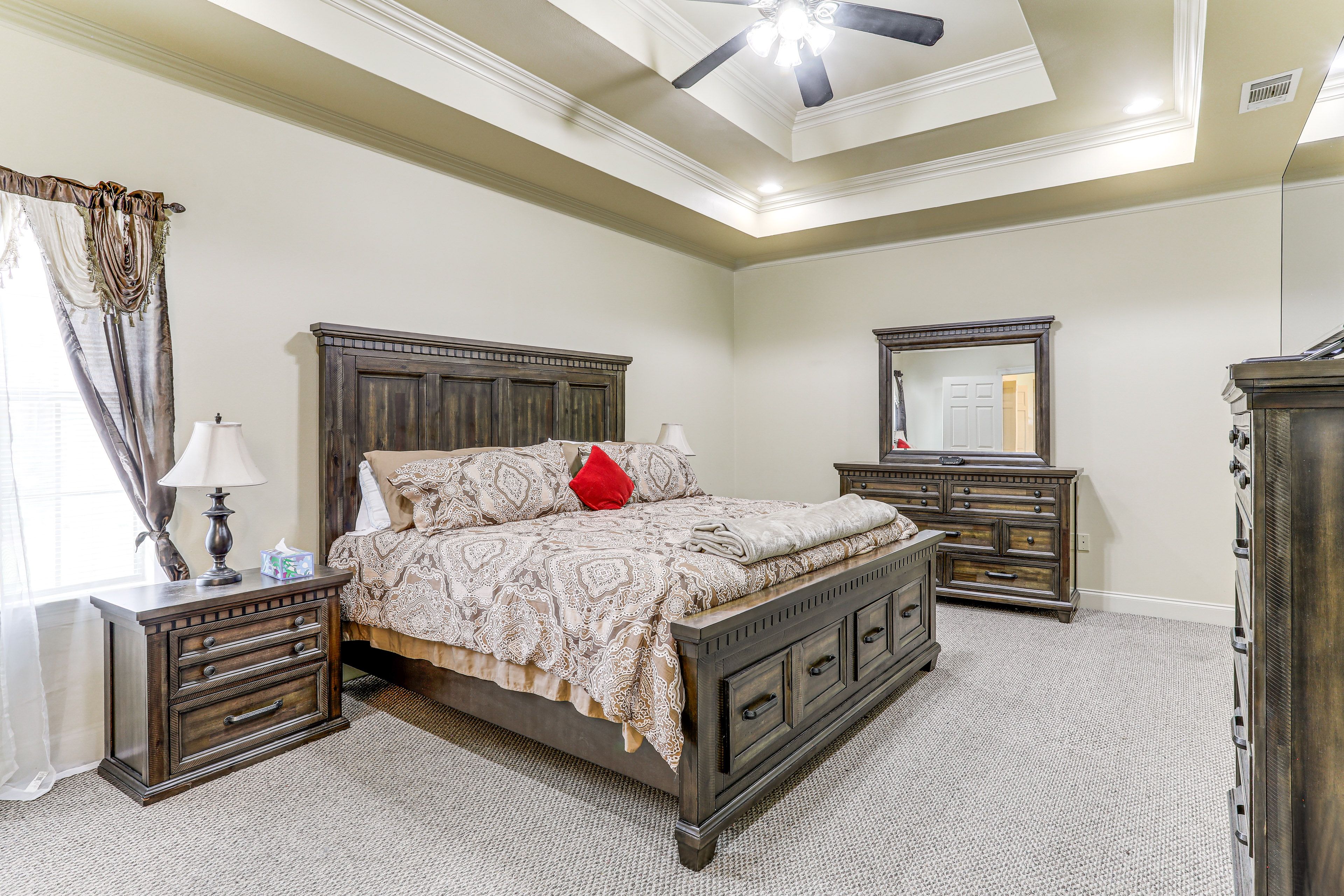 Bedroom 1 | King Bed | Linens Provided | En-Suite Bathroom