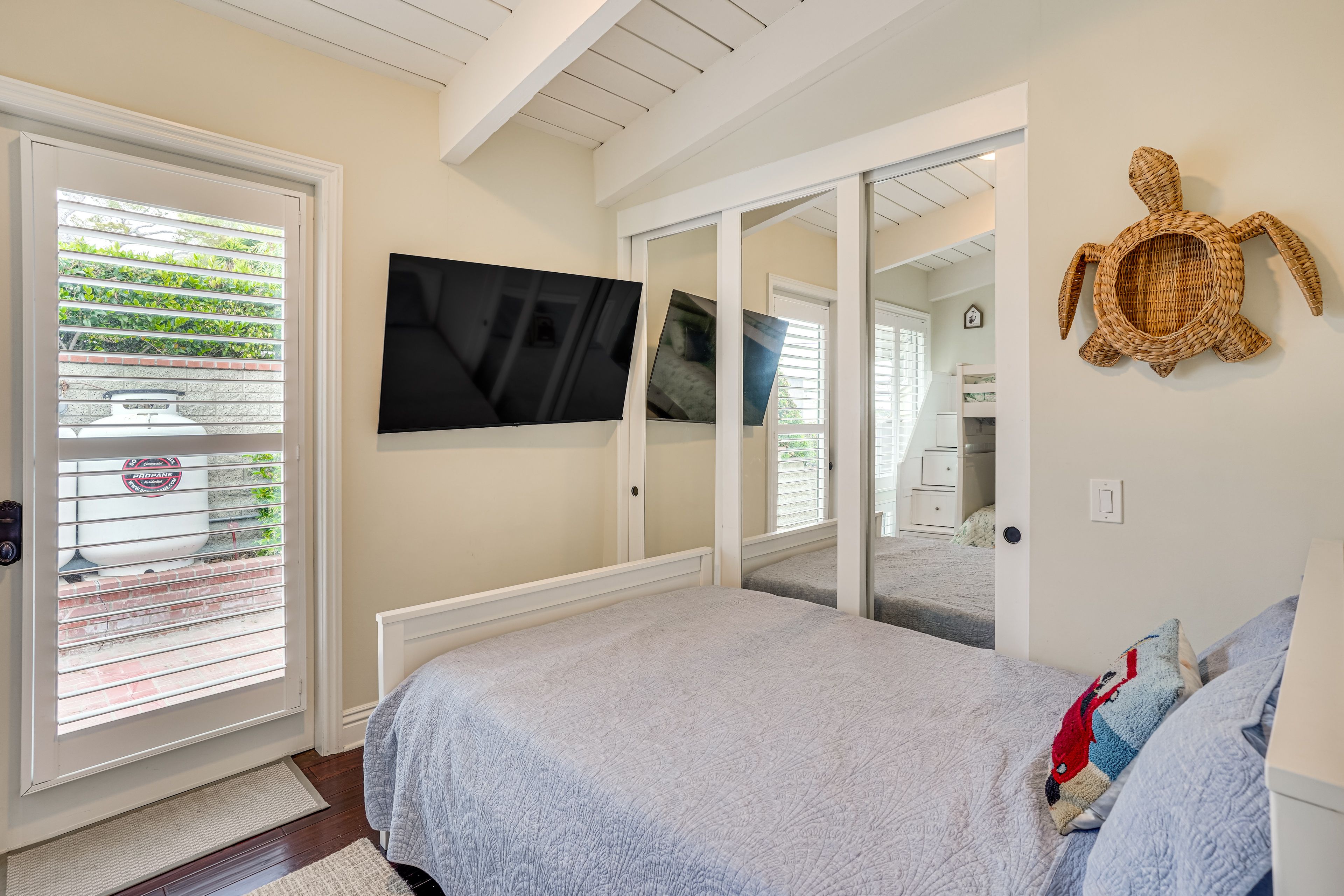 Bedroom 2 | Main Level | Smart TV | Full Bed | Twin Bunk Bed