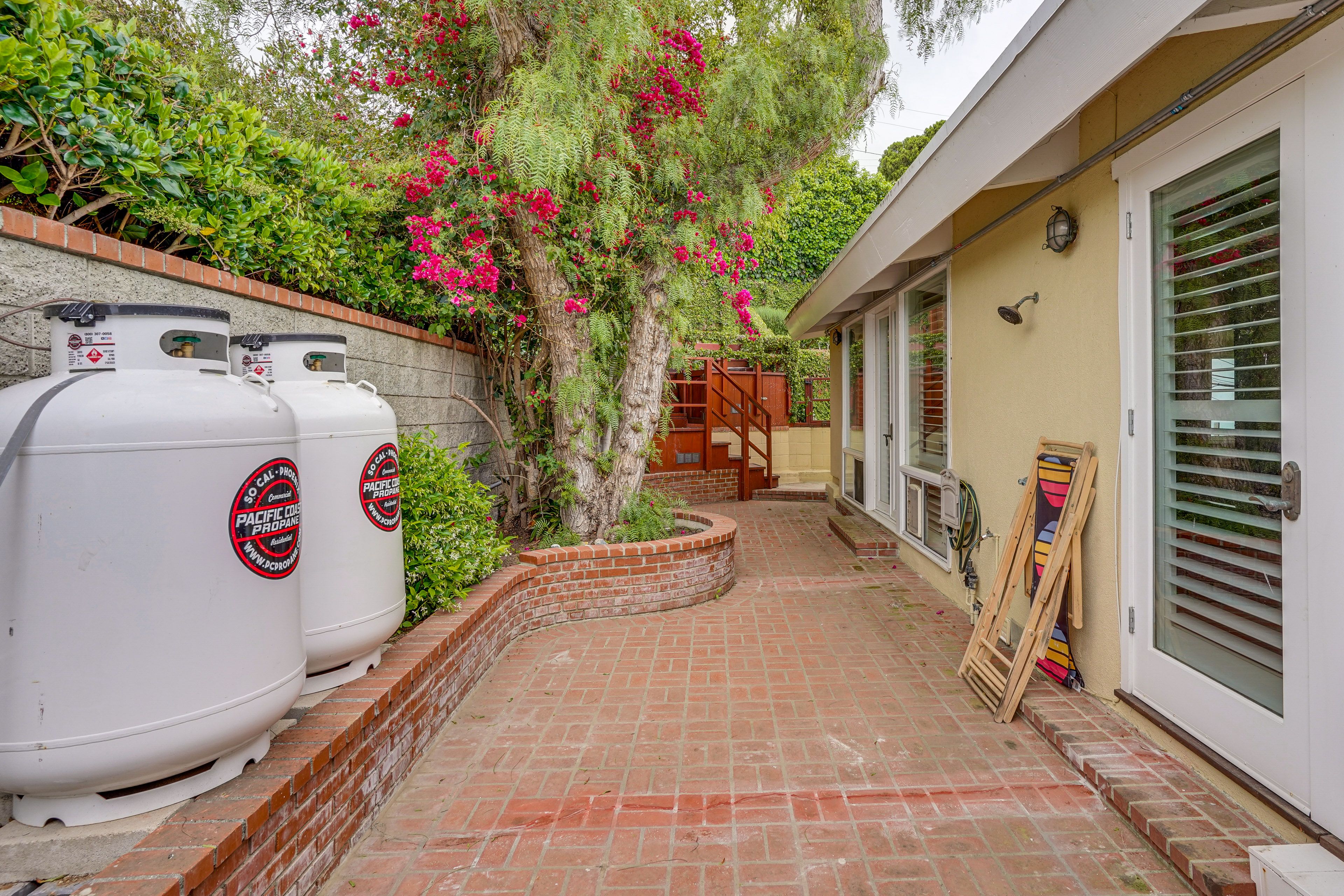 Patio | Outdoor Shower