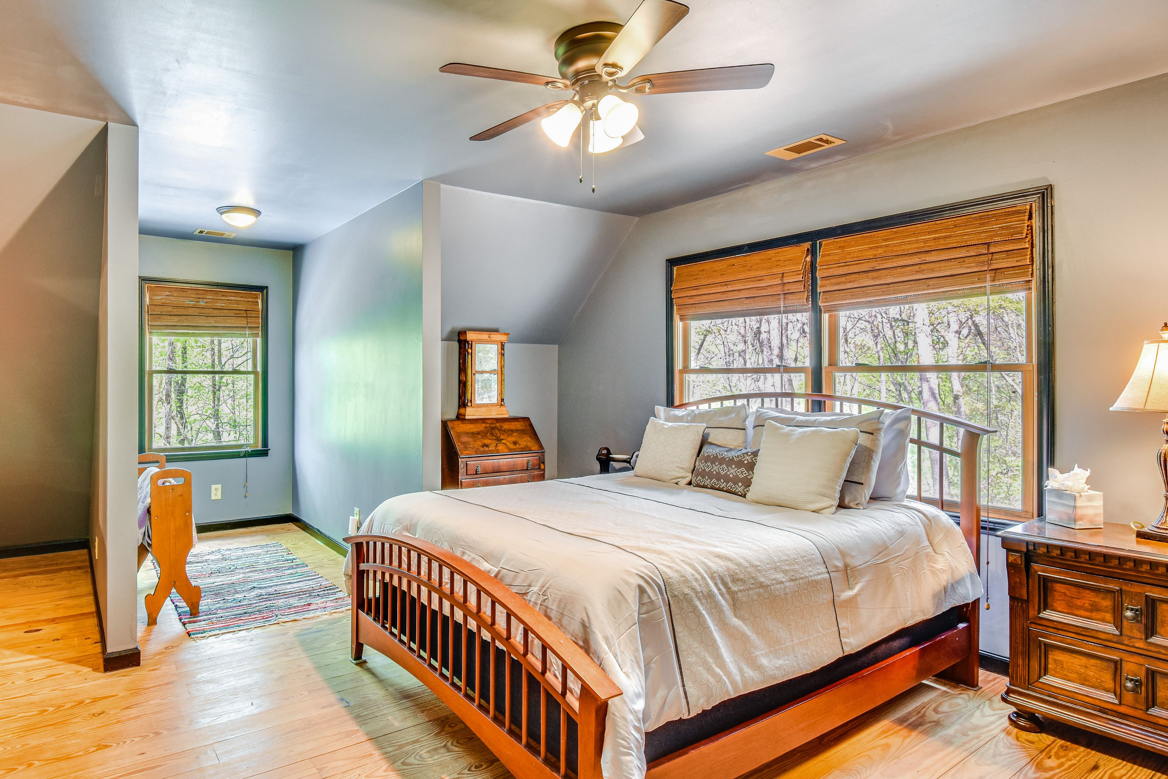 Bedroom 1 | 2nd Floor | Queen Bed | Linens Provided