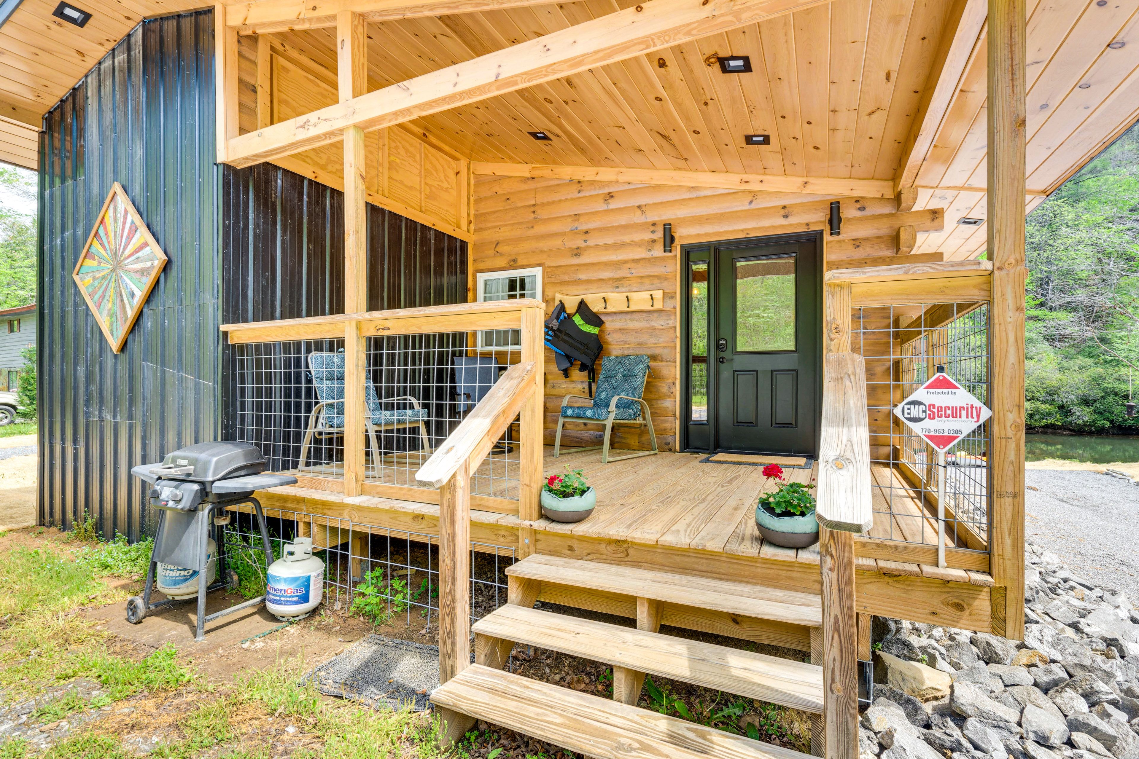 Front Deck | Gas Grill