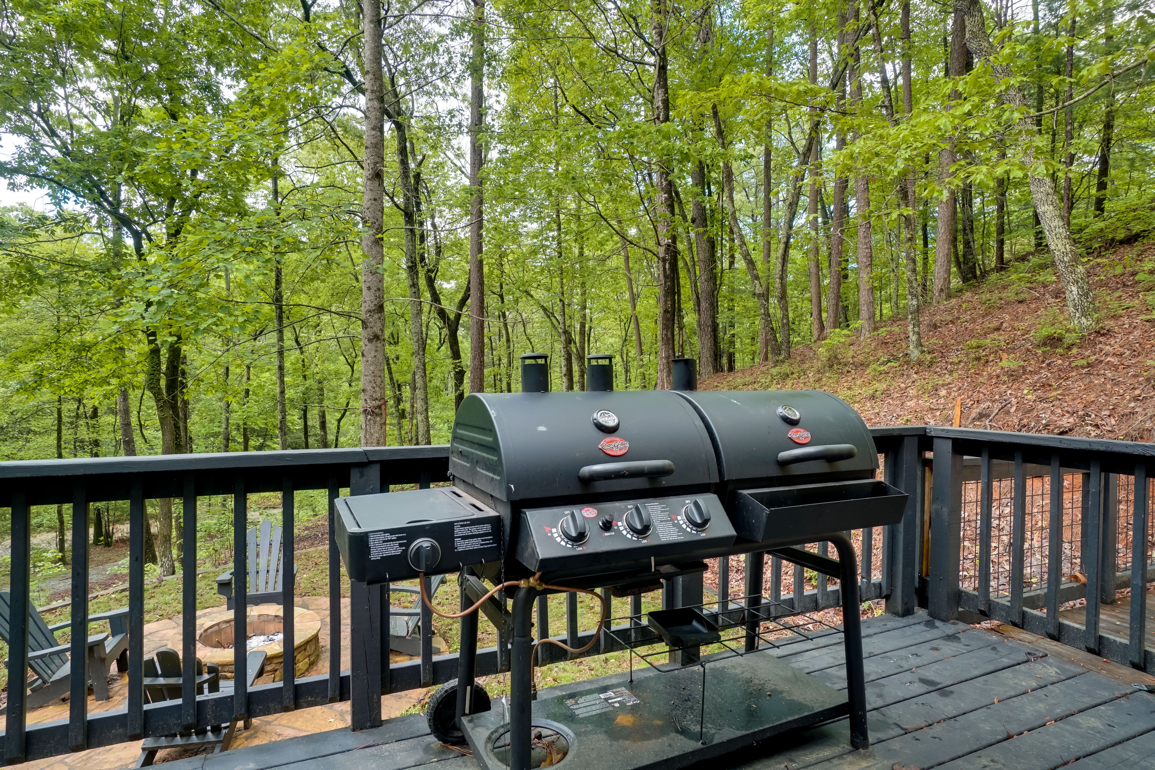 Deck | Dining Area | Gas Grill