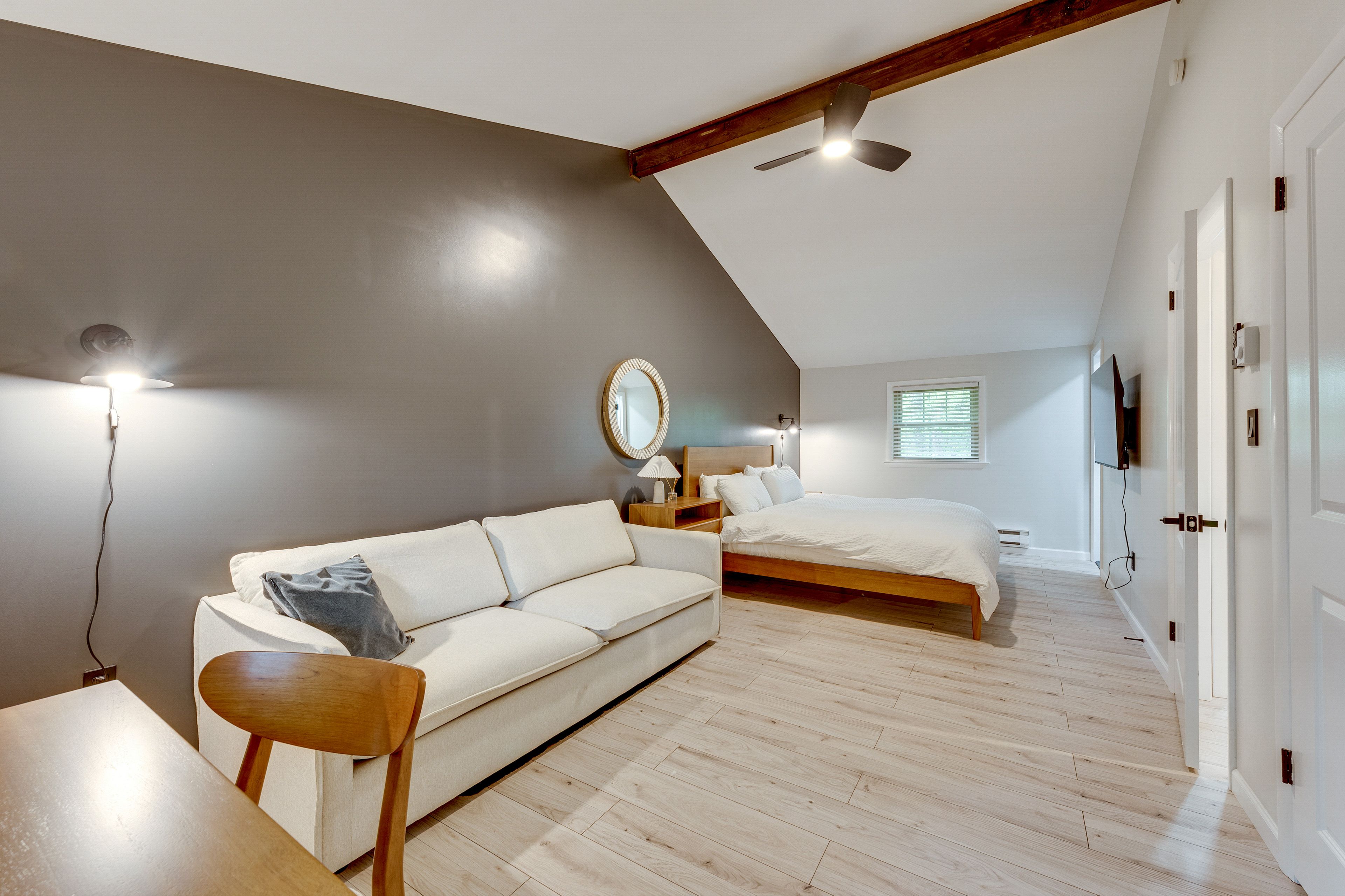Bedroom 3 | King Bed | Upper Level | En-Suite Bathroom