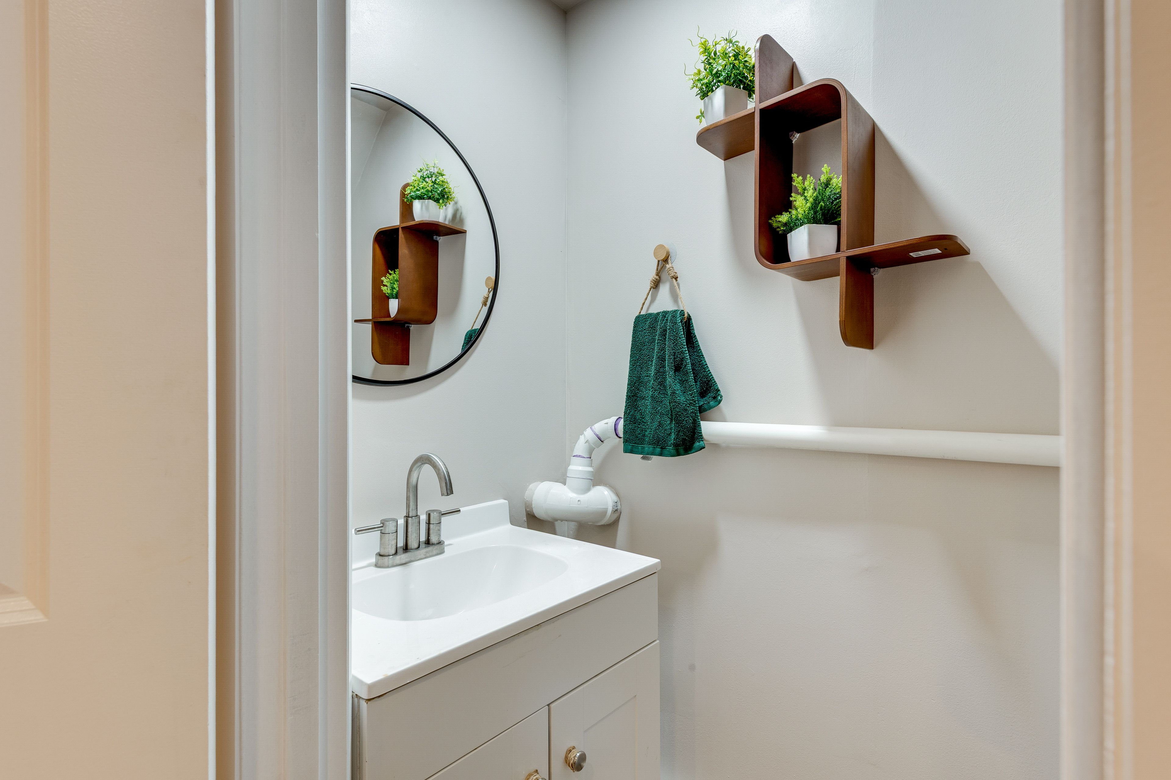 Half Bathroom | Lower Level