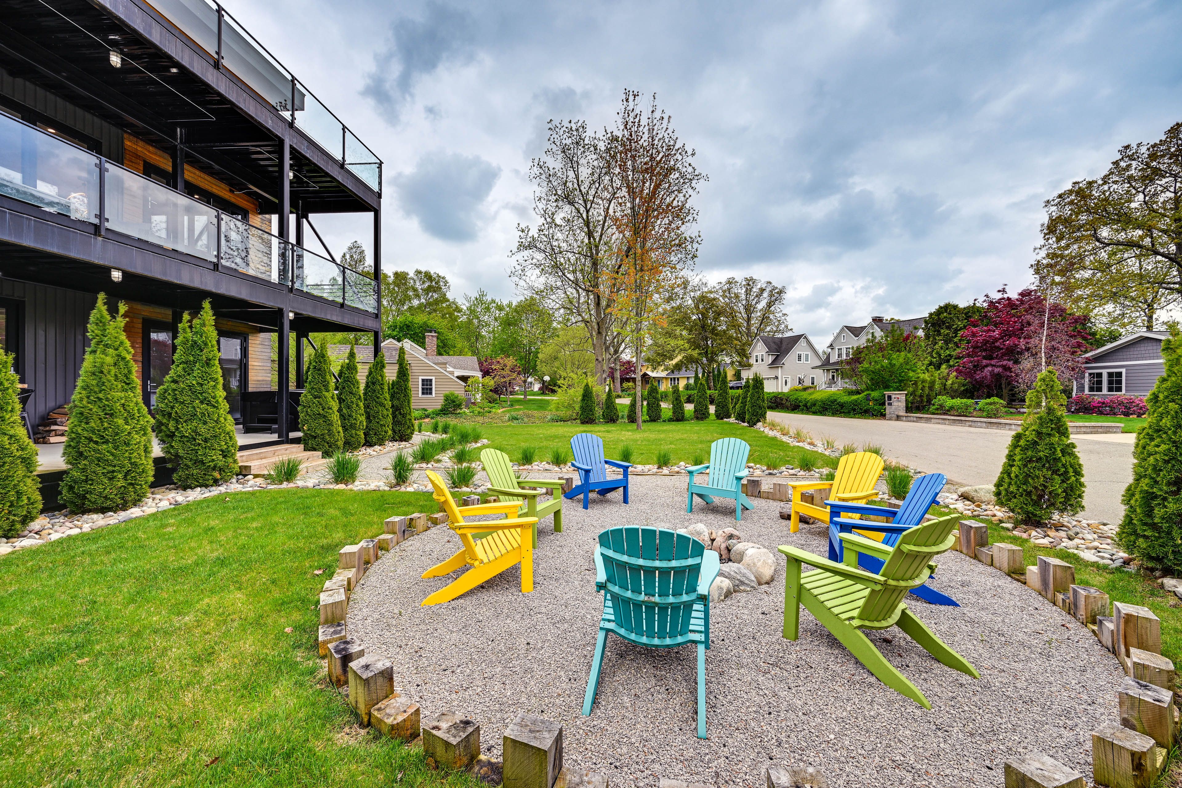 House Exterior | Fire Pit