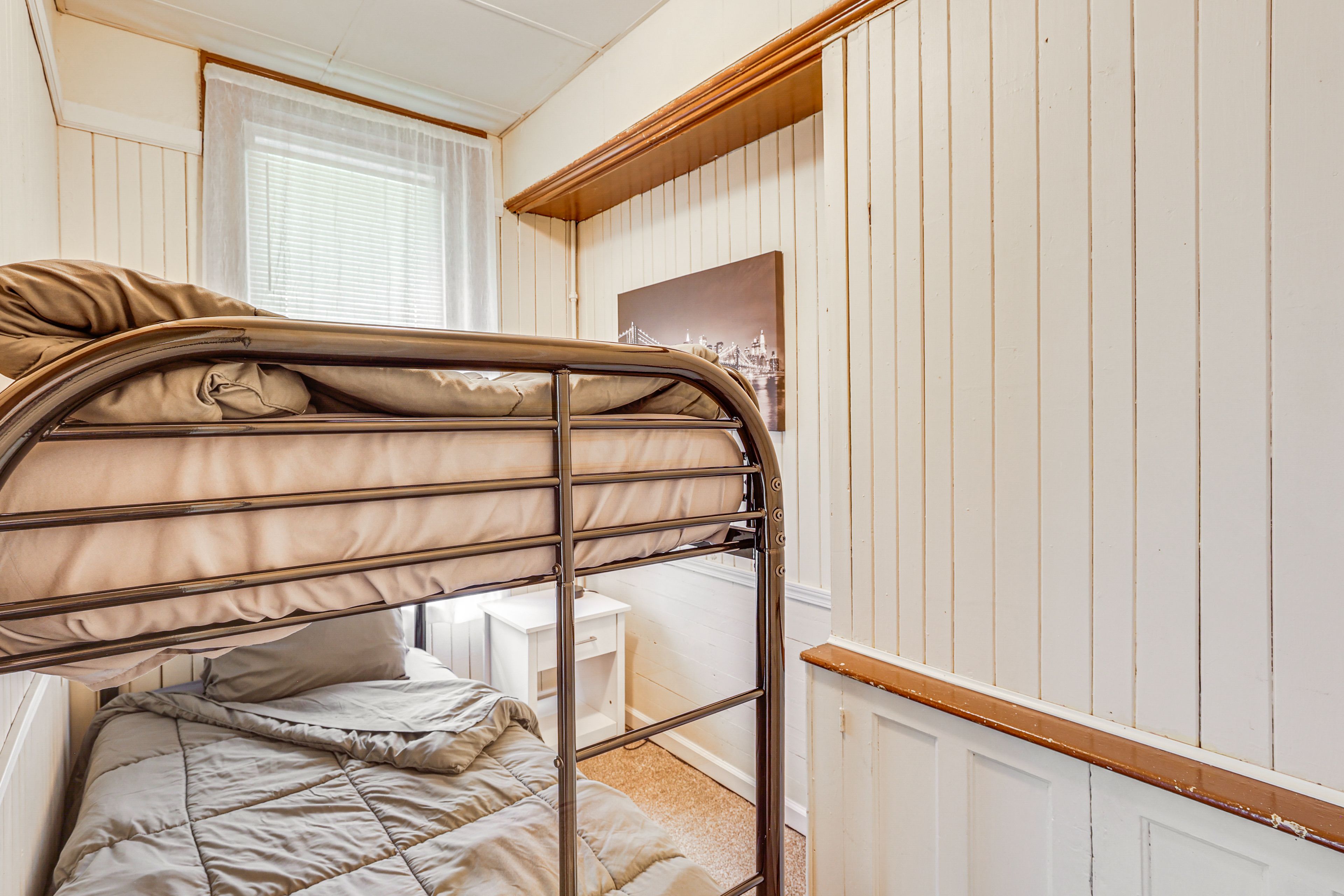 Bedroom 2 | Twin Bunk Bed