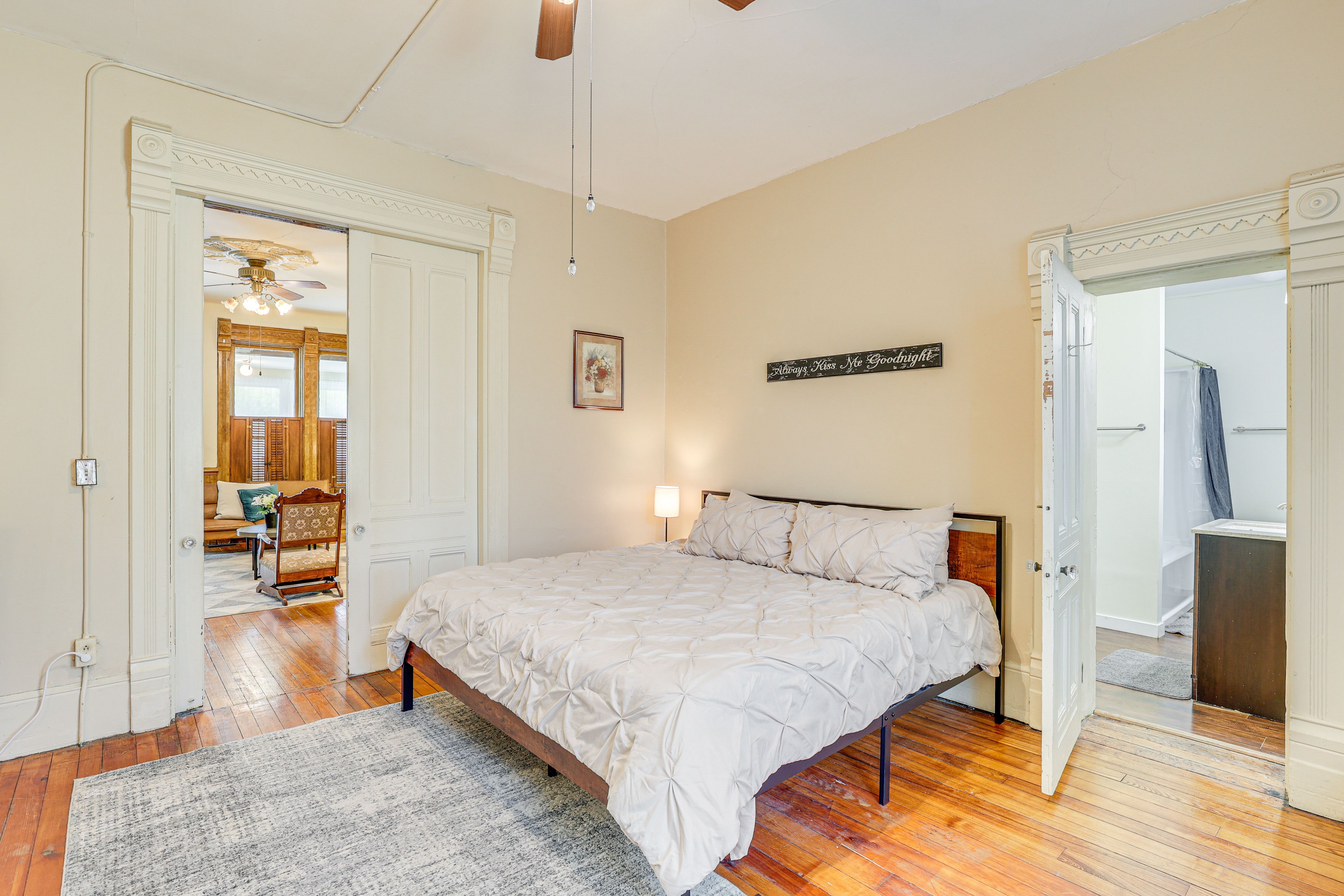 Bedroom 1 | King Bed | TV