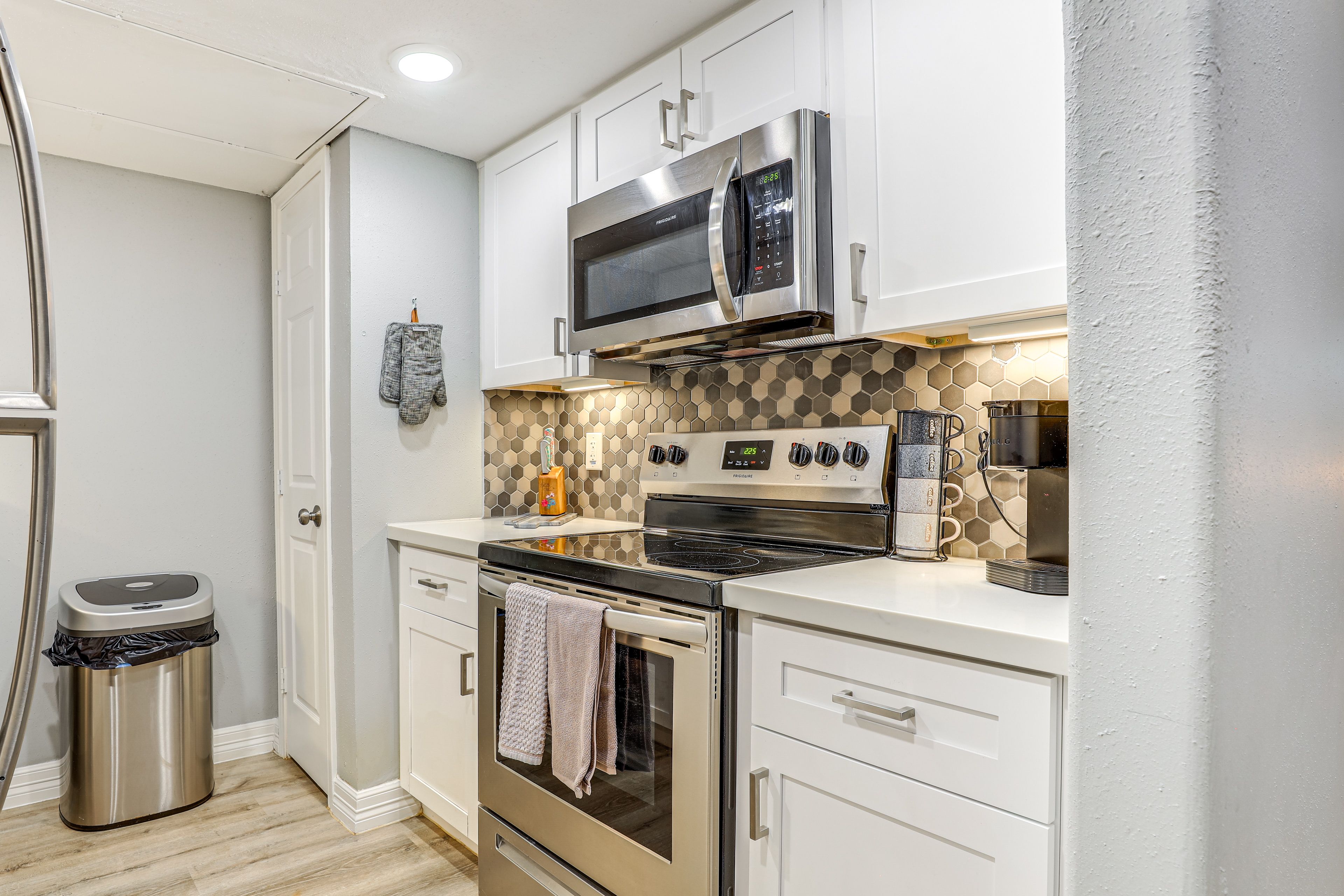 Kitchen | Cooking Basics | Dishwasher | 1st Floor
