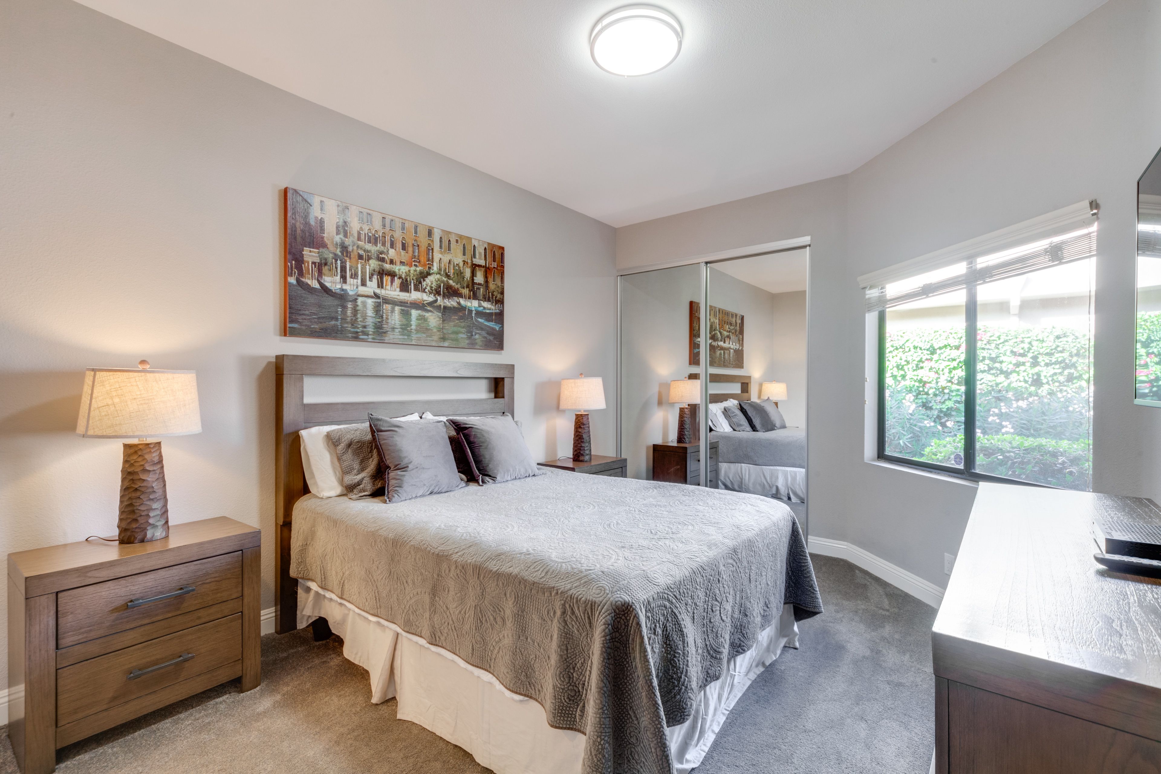 Bedroom 2 | Queen Bed | Smart TV