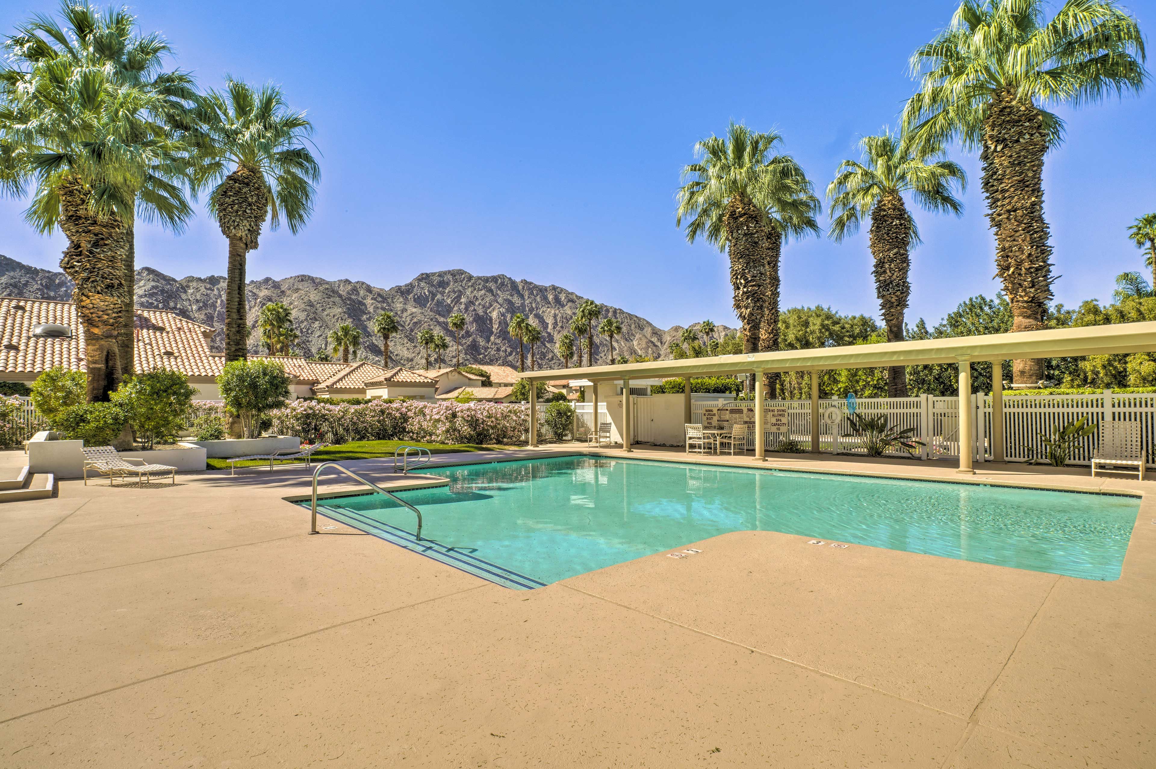 Community Amenities | Outdoor Pool & Hot Tub