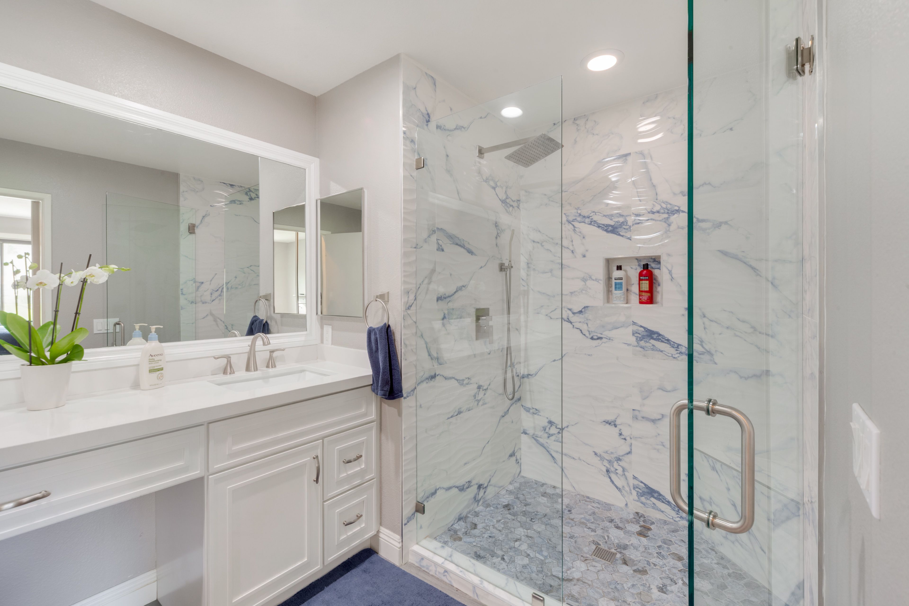 En-Suite Bathroom | Towels Provided