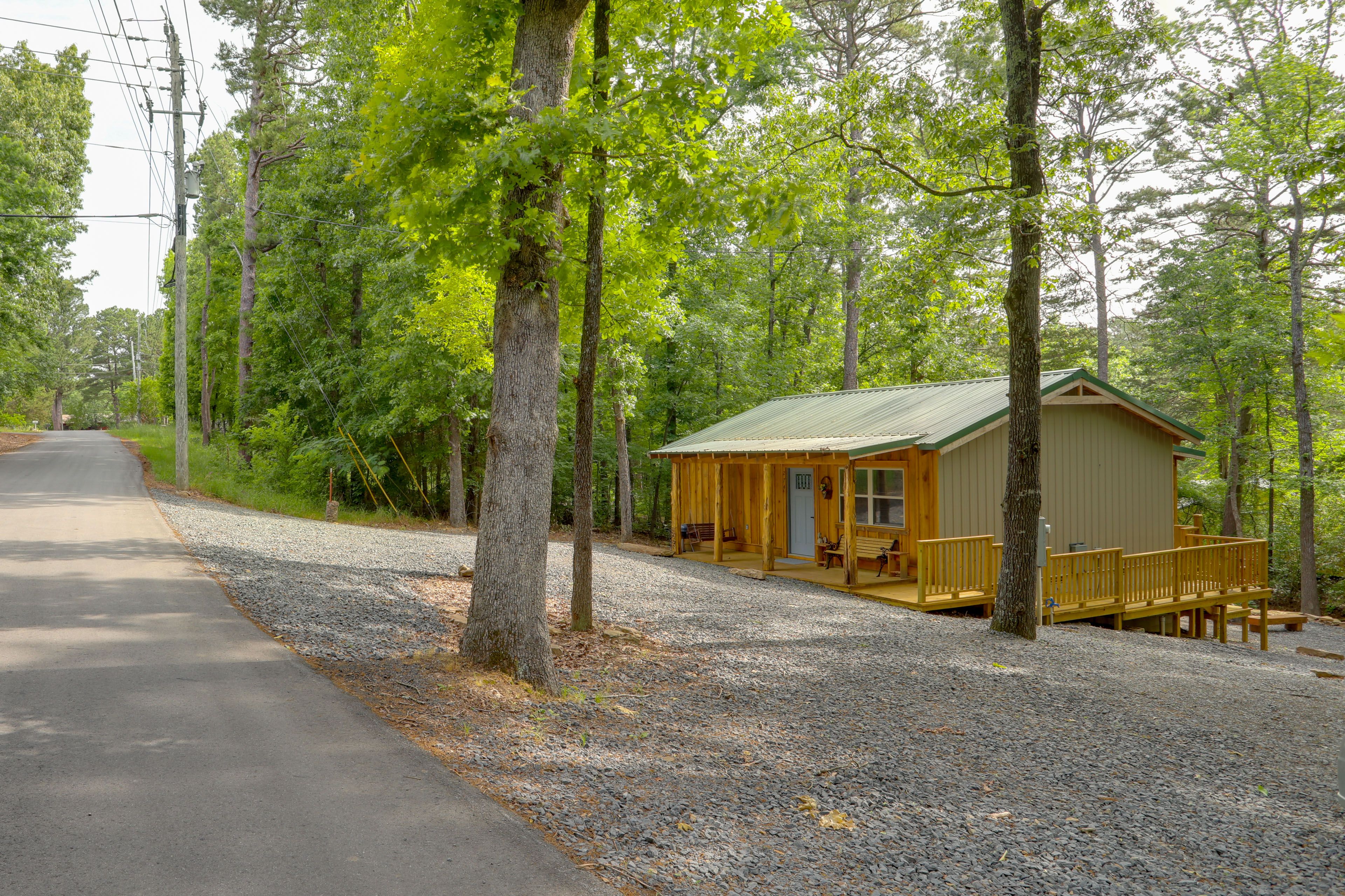 Driveway (5 Vehicles) | Community Boat/Trailer Parking