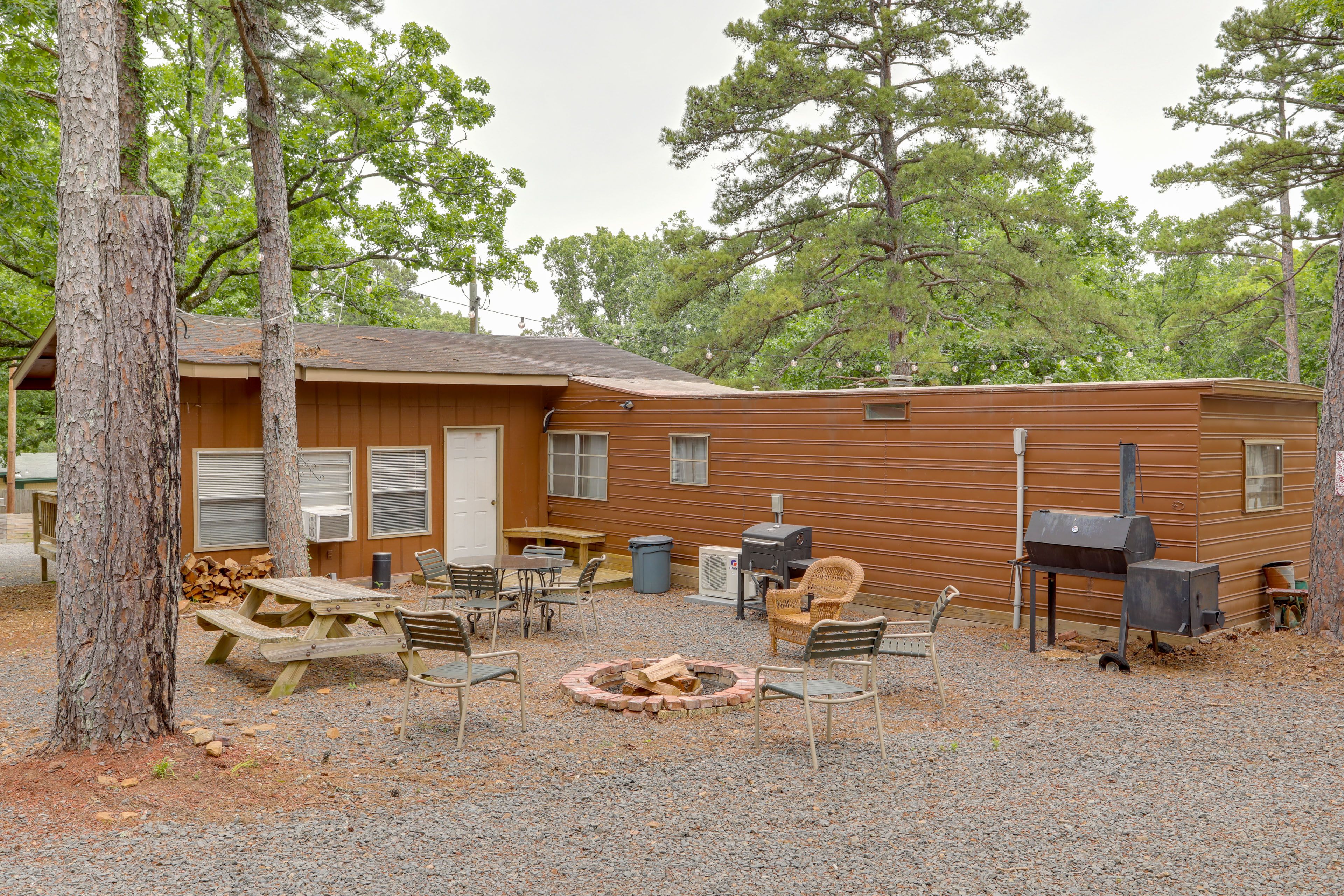Higden Vacation Rental | 4BR | 2BA | 850 Sq Ft | 5 Steps to Enter