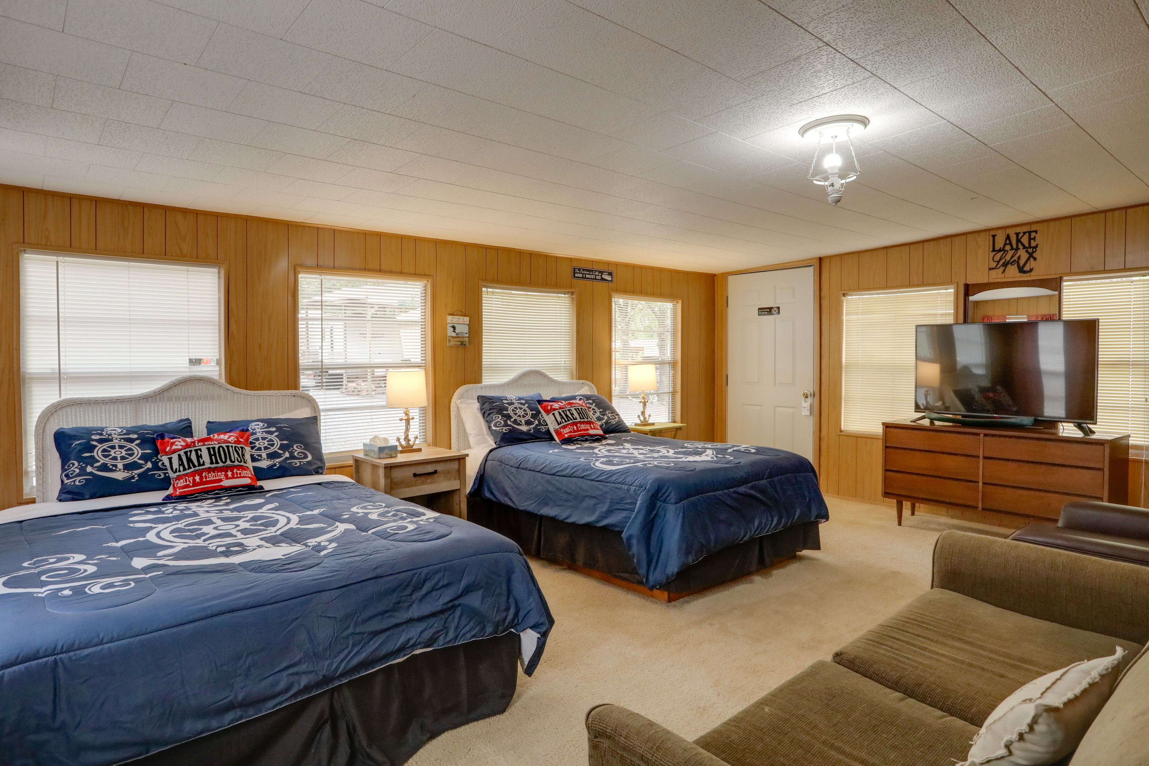 Bedroom 3 | 2 Queen Beds